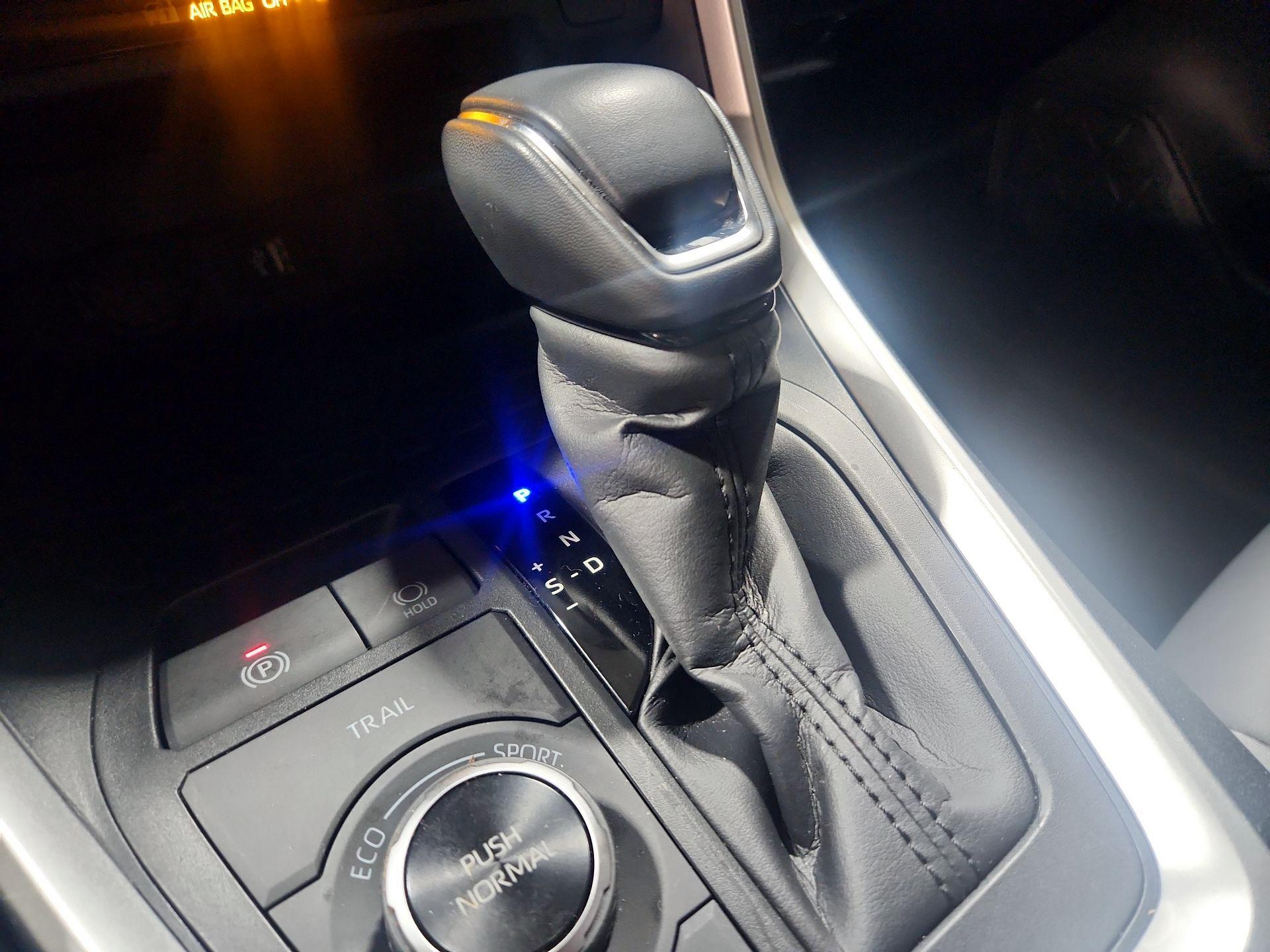 Thumbnail: 2024 Toyota RAV4 - 15