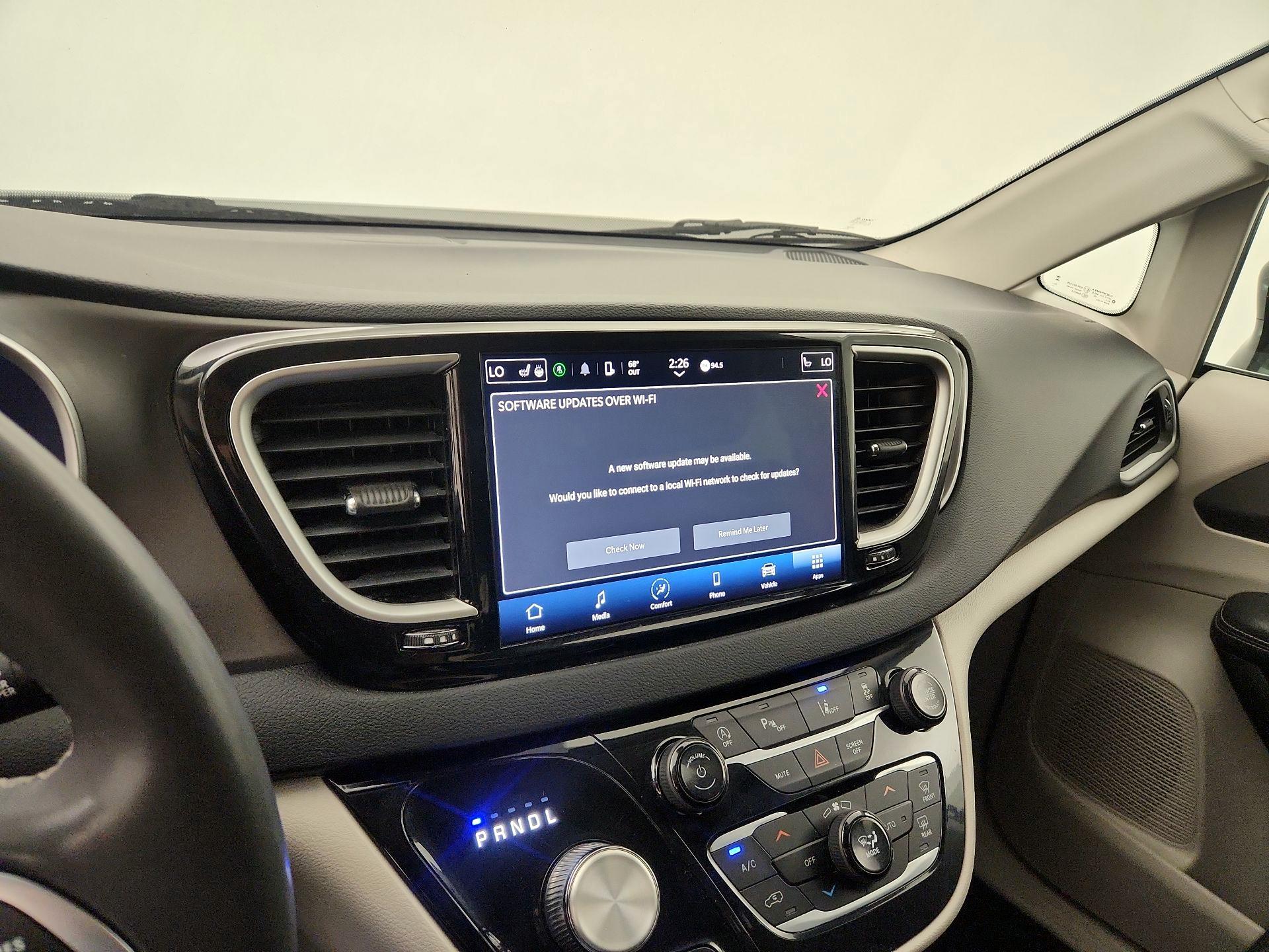 Thumbnail: 2024 Chrysler Pacifica - 13