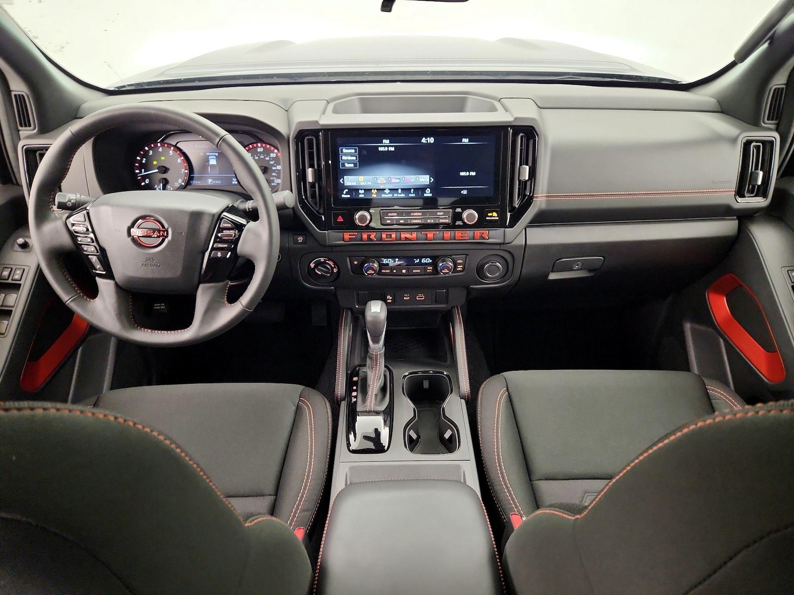 2025 Nissan Frontier PRO-4X - Photo 10