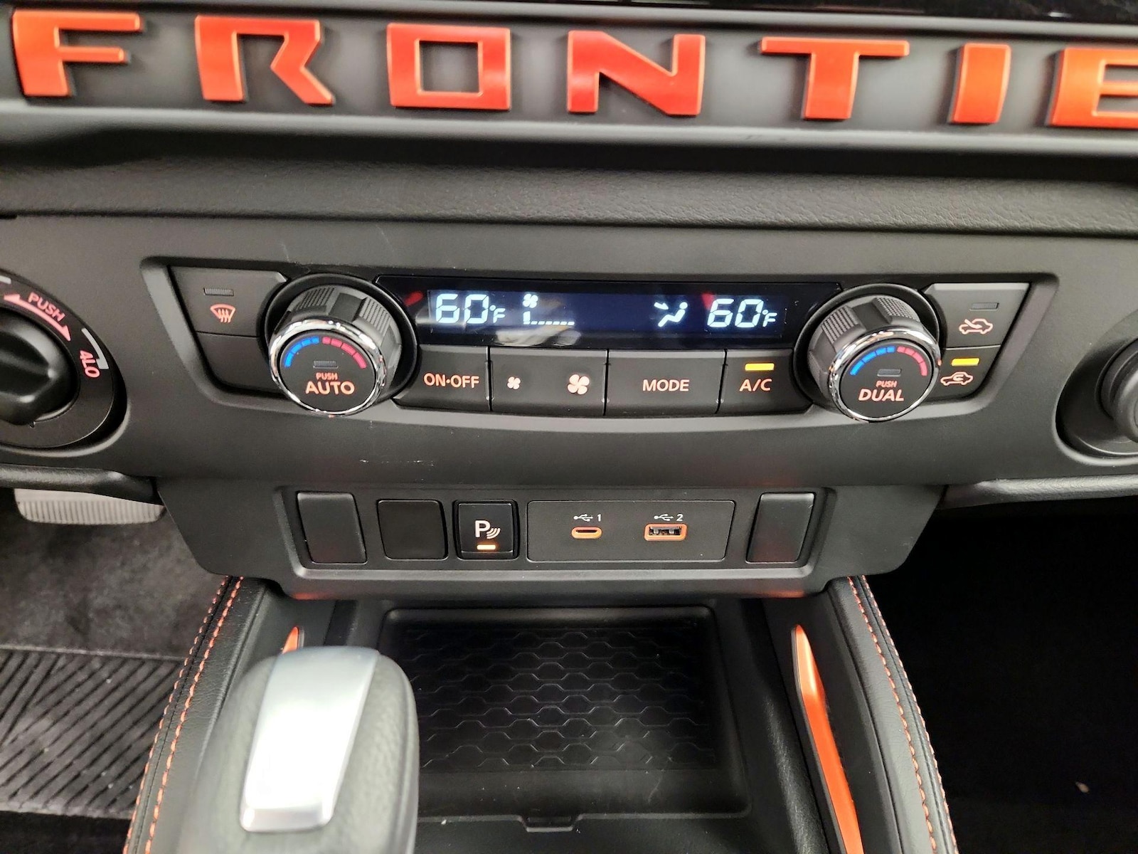 2025 Nissan Frontier PRO-4X - Photo 17