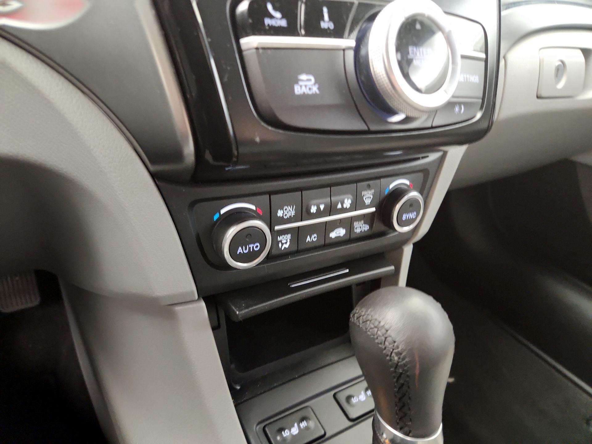 Thumbnail: 2022 Acura ILX - 16