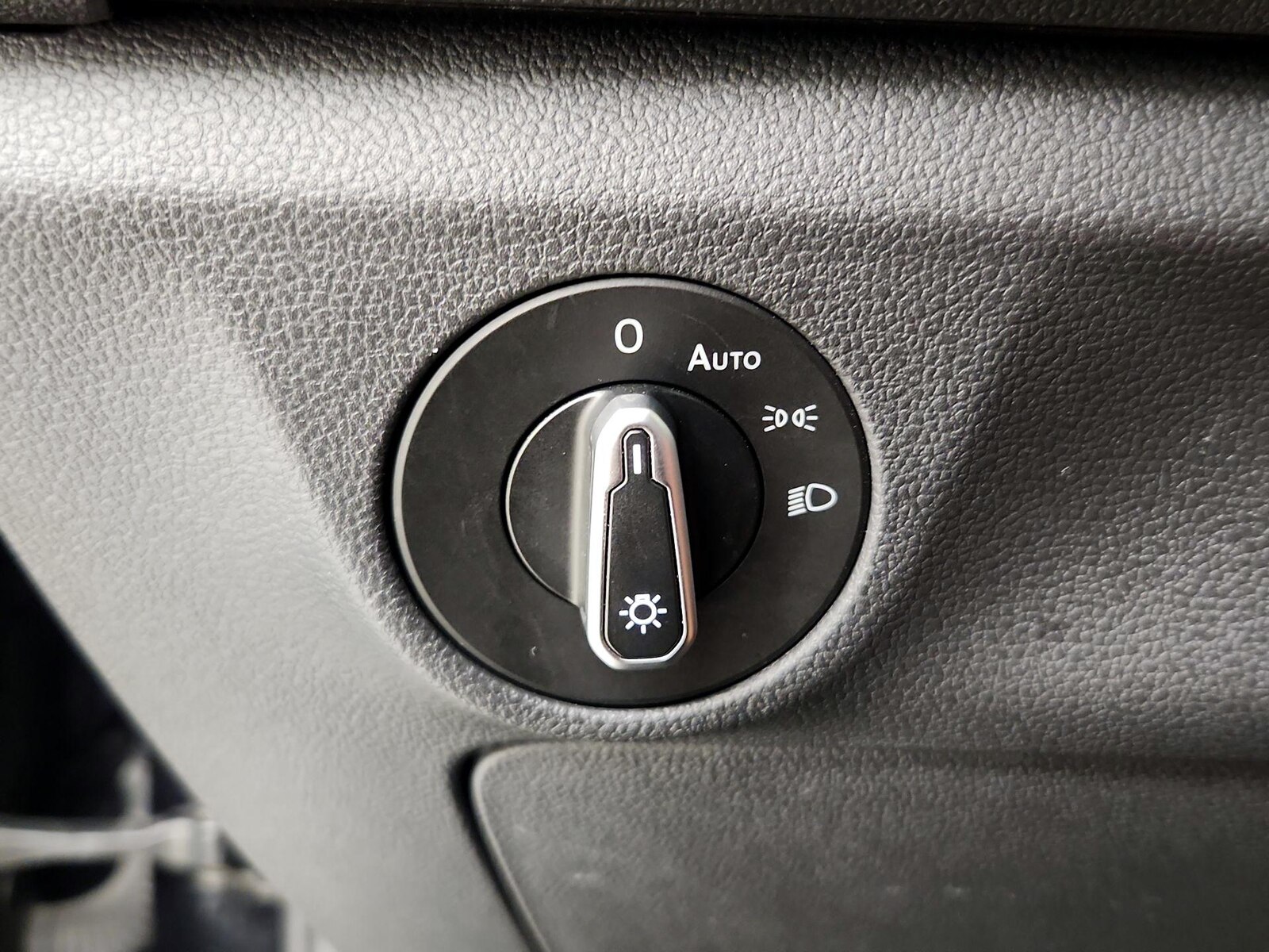 2024 Volkswagen Jetta S - Photo 14