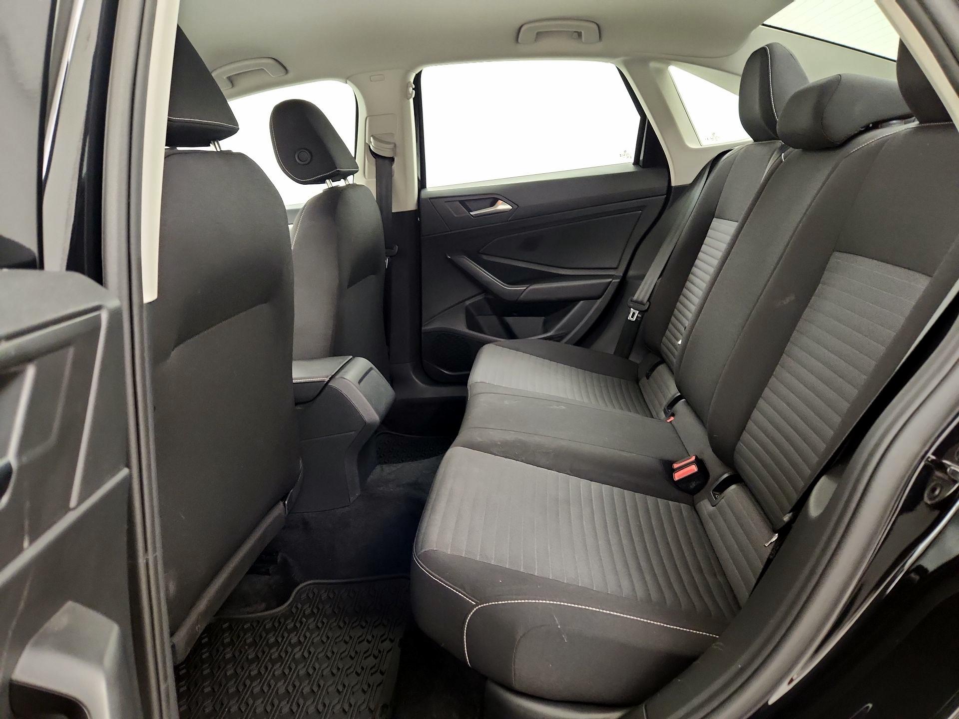 Thumbnail: 2024 Volkswagen Jetta - 19