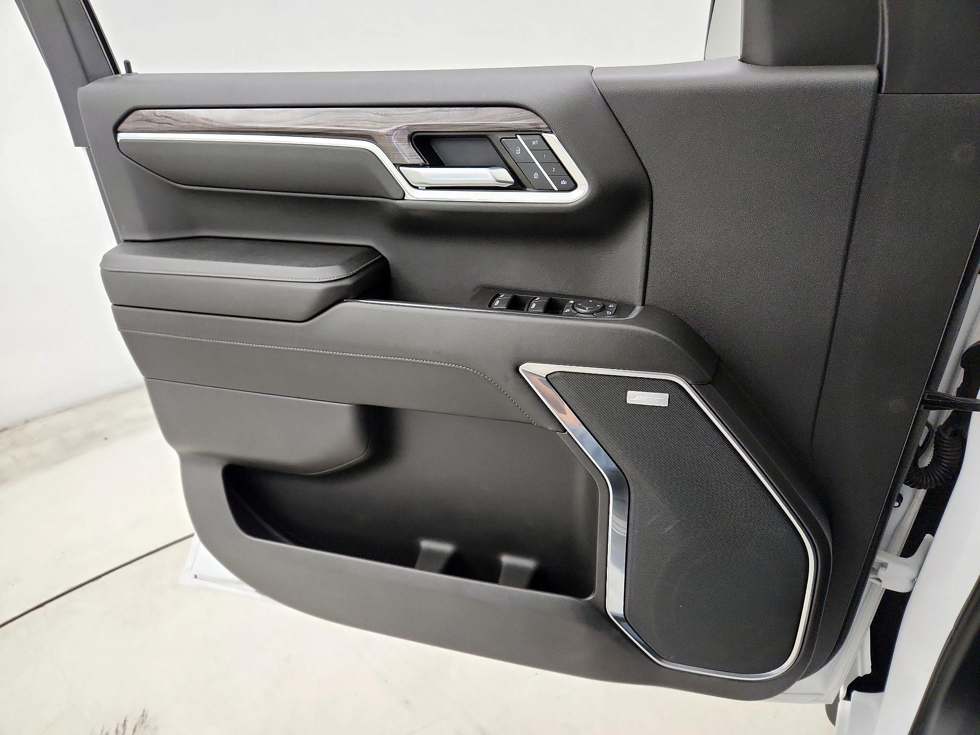 Thumbnail: 2023 Chevrolet Silverado 1500 - 12