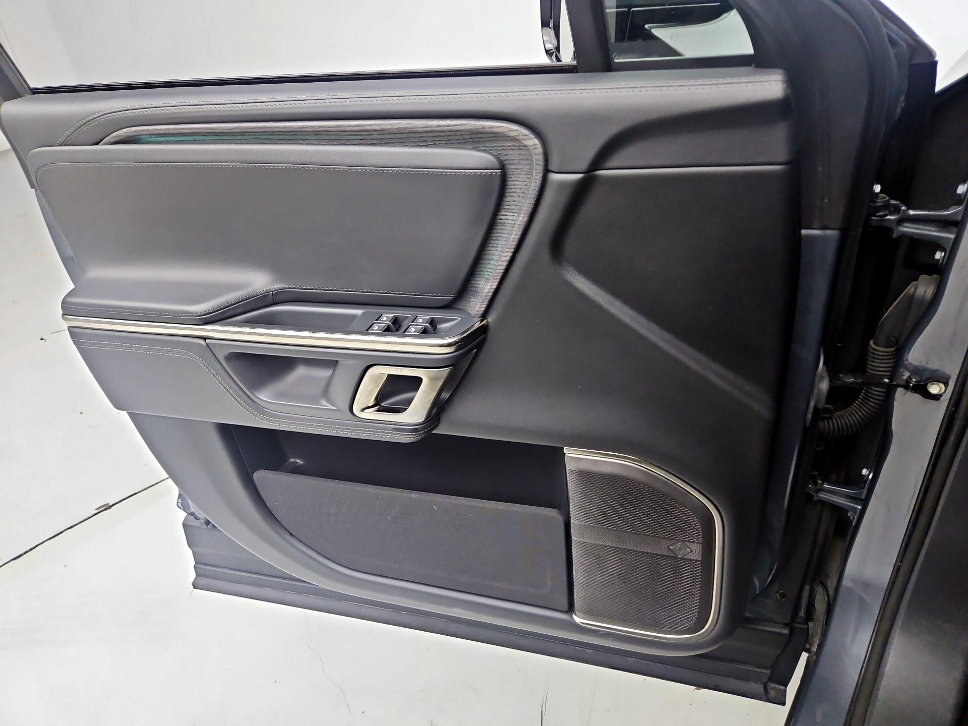 Thumbnail: 2023 Rivian R1S - 12