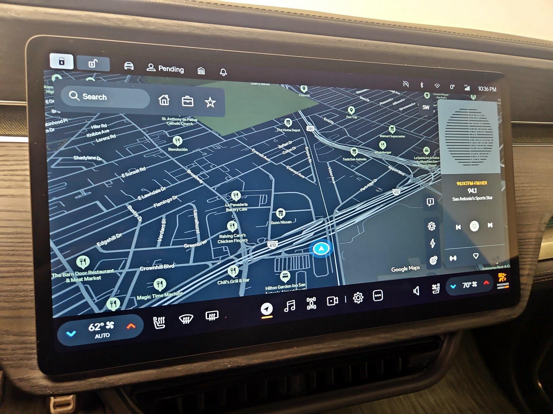 Thumbnail: 2023 Rivian R1S - 13