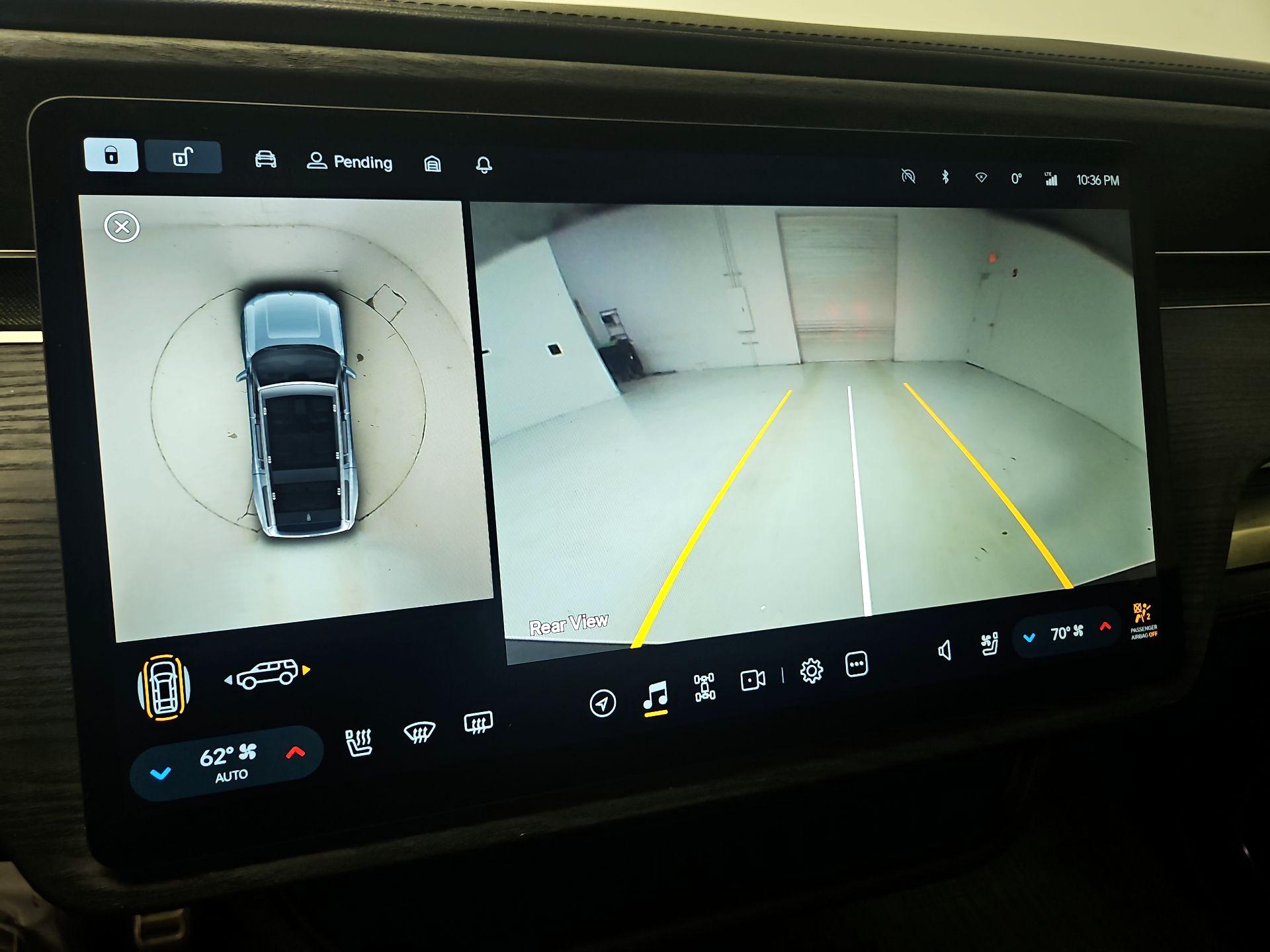 Thumbnail: 2023 Rivian R1S - 14