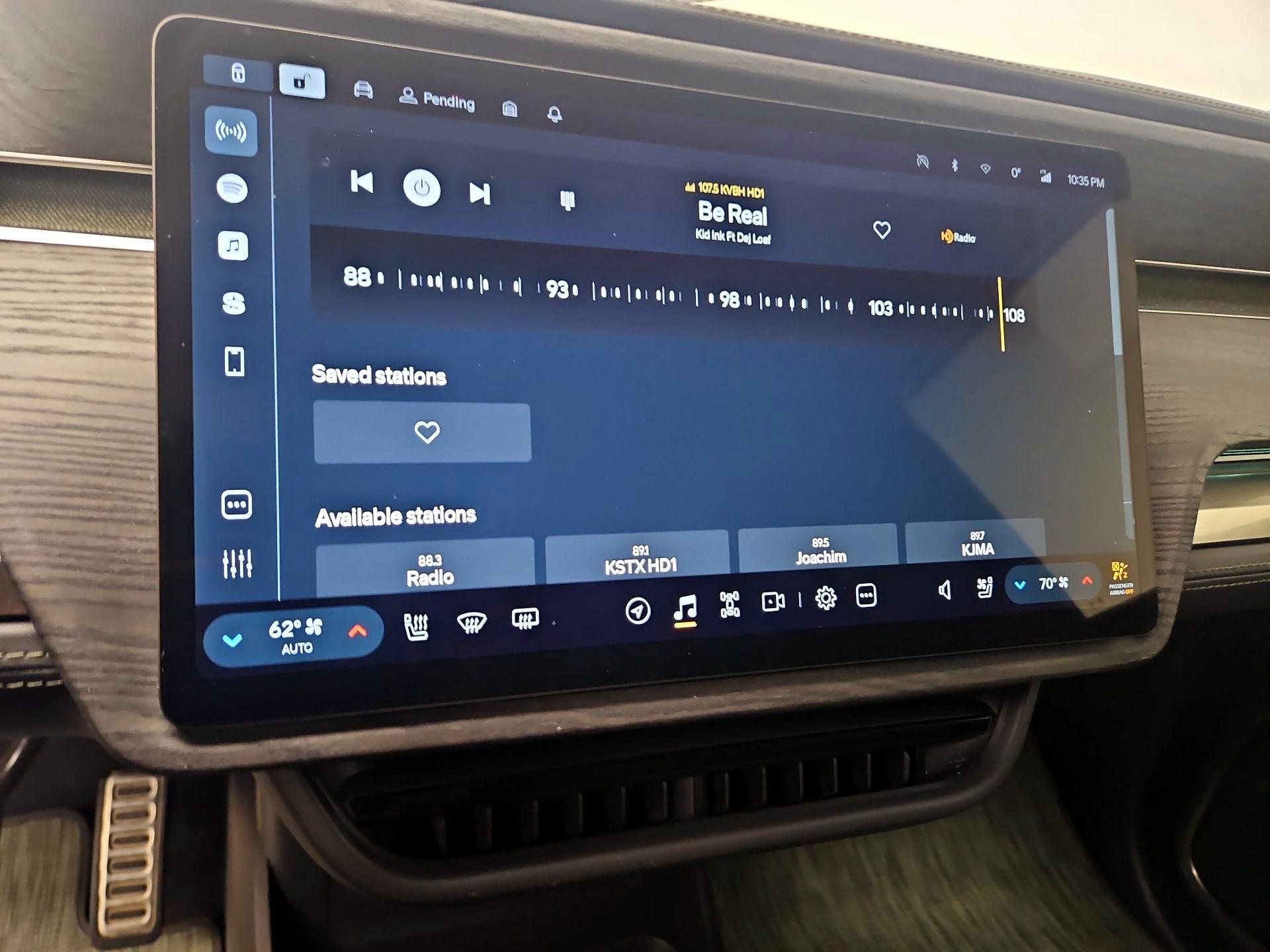 Thumbnail: 2023 Rivian R1S - 16