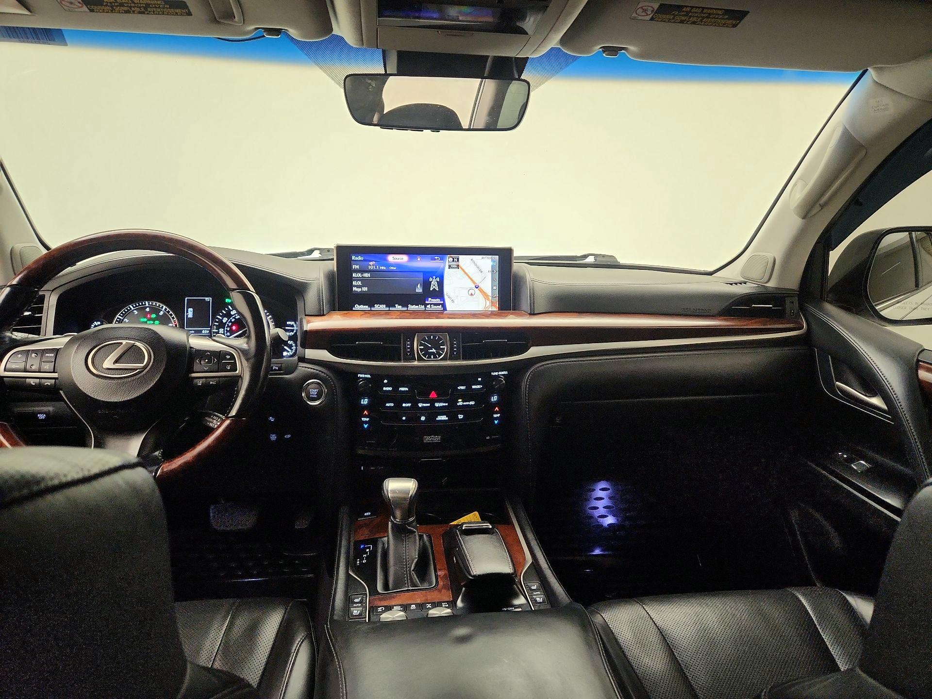 Thumbnail: 2017 Lexus LX - 9