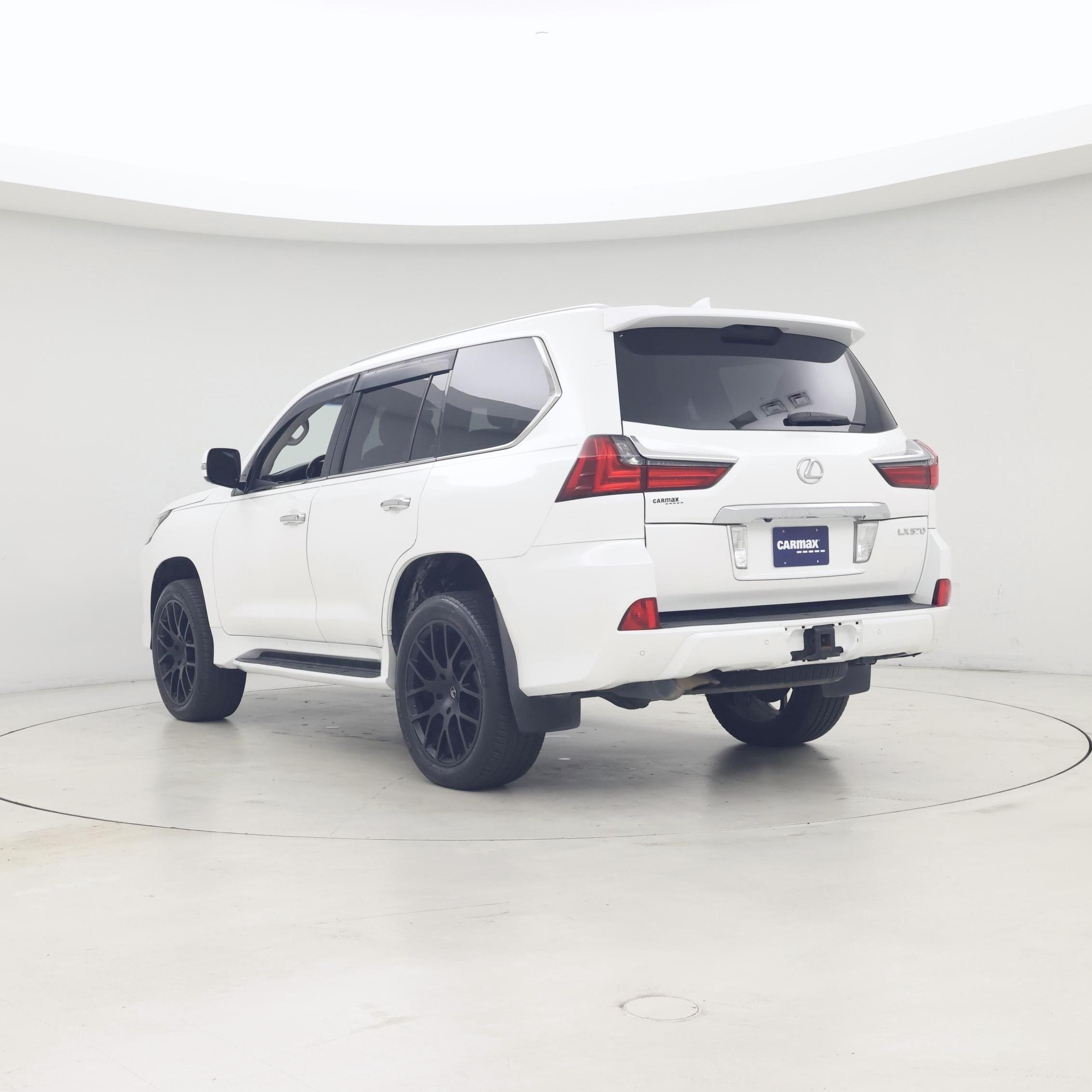 Thumbnail: 2017 Lexus LX - 2