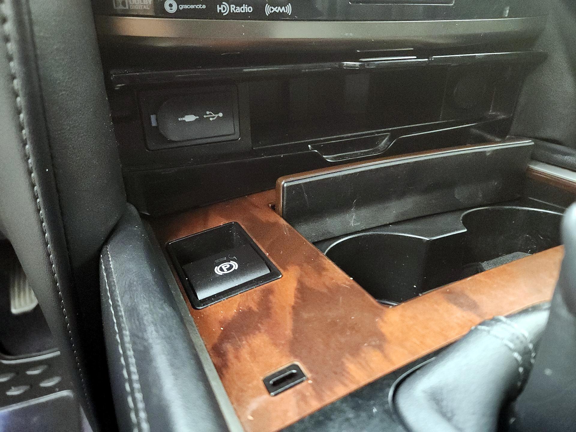 Thumbnail: 2017 Lexus LX - 19