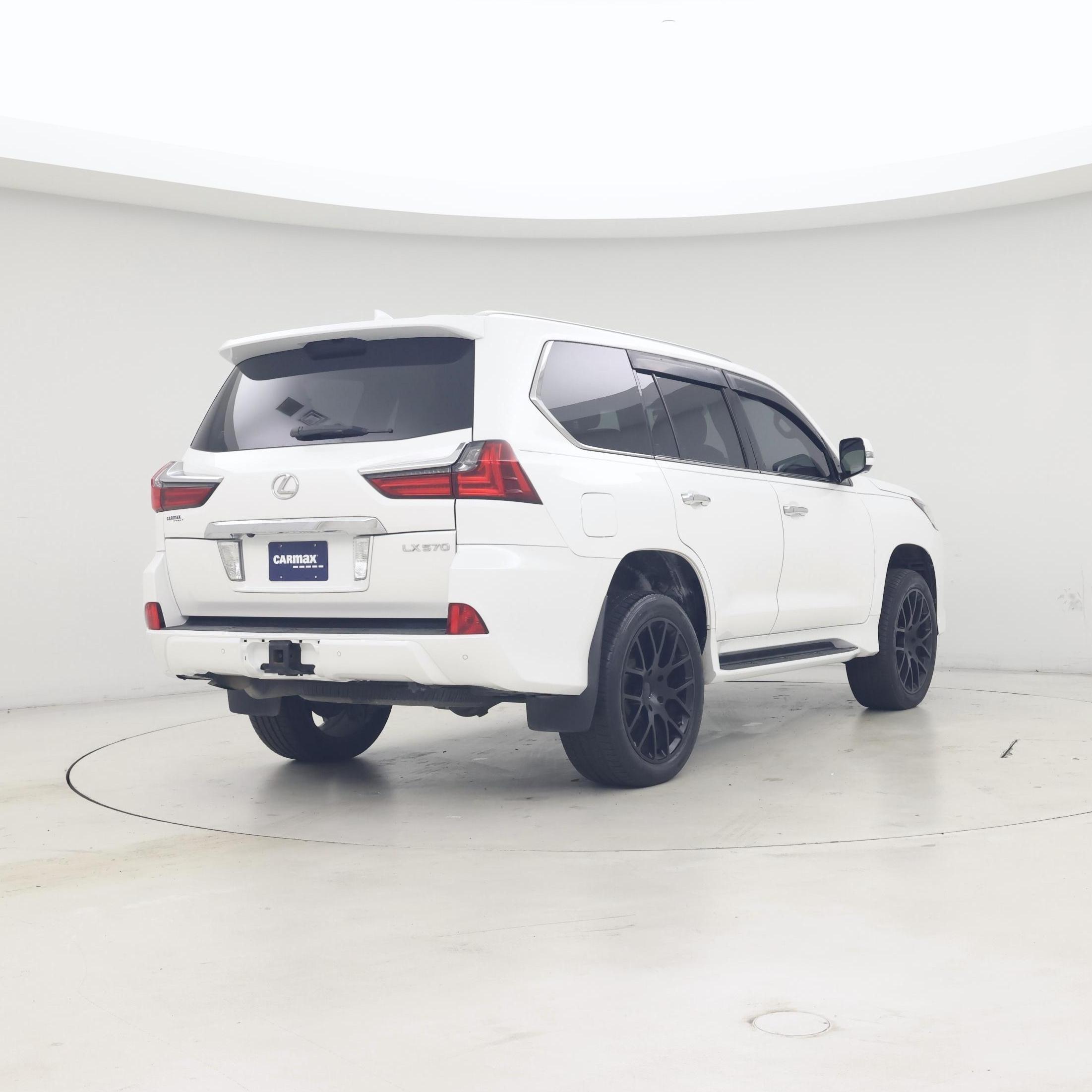 Thumbnail: 2017 Lexus LX - 8