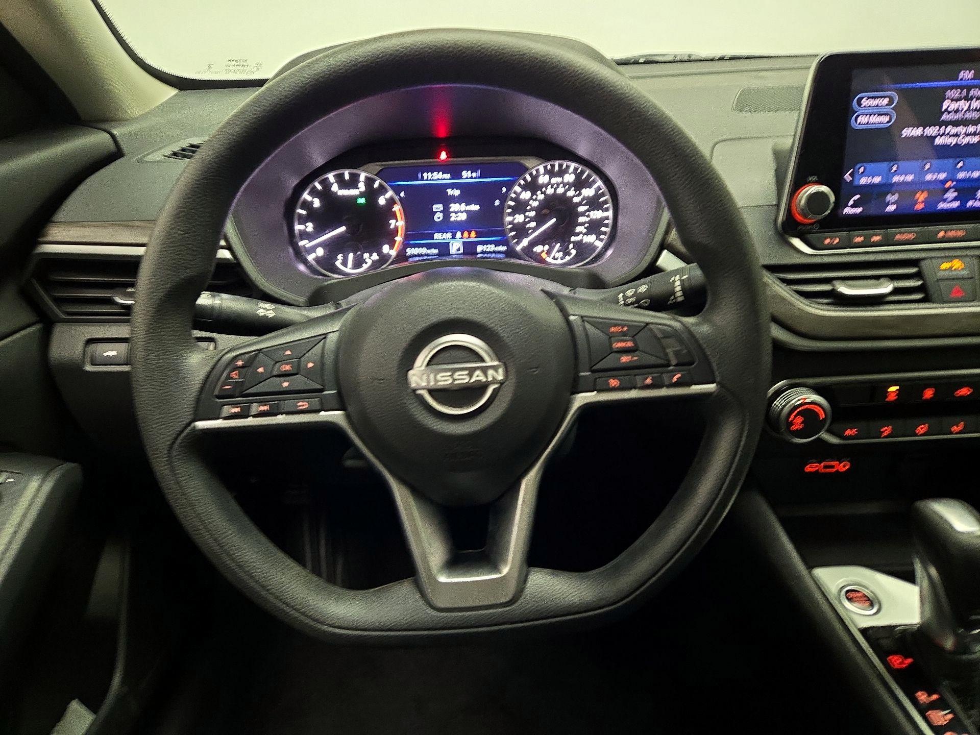 Thumbnail: 2024 Nissan Altima - 10