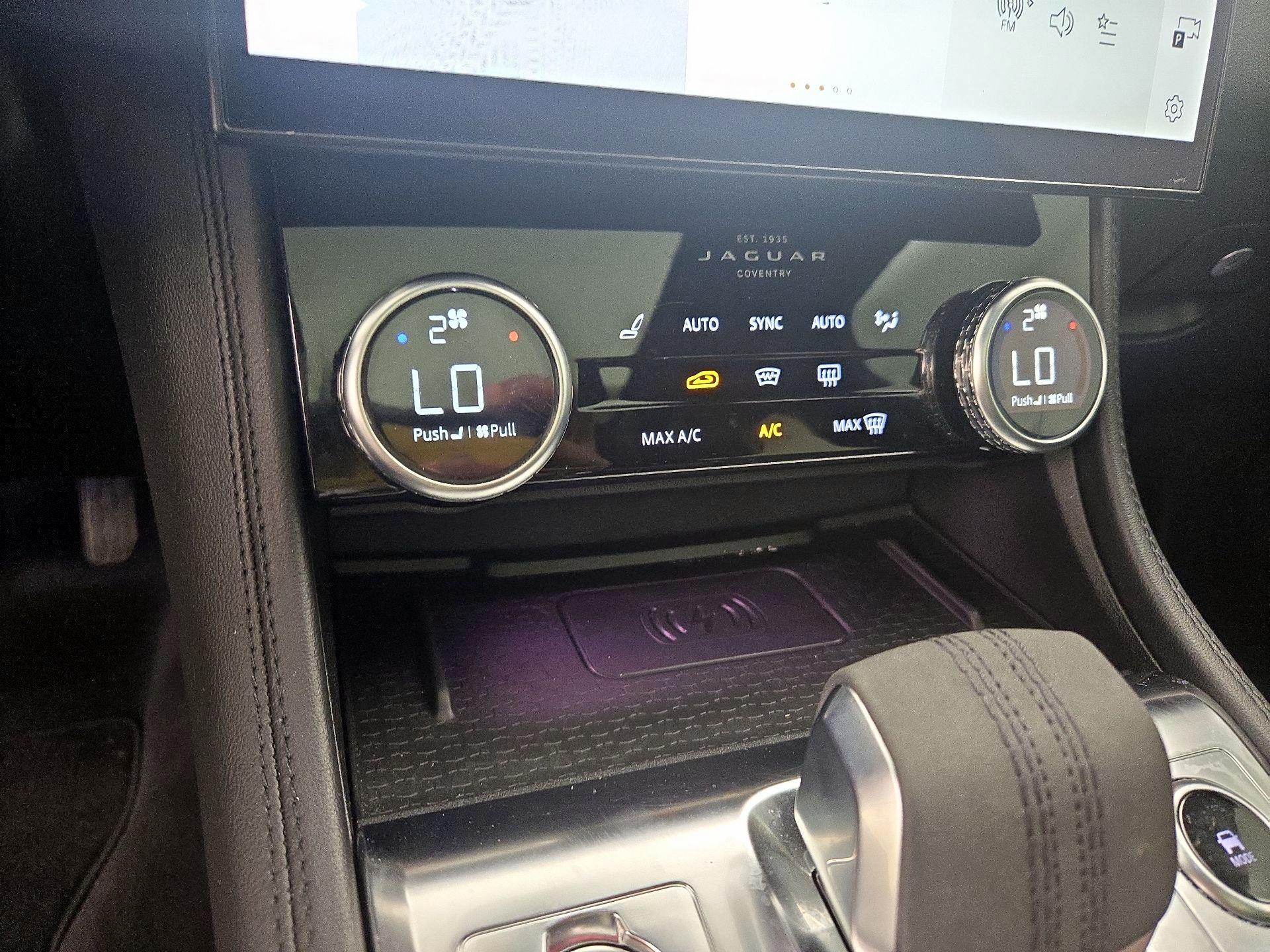 Thumbnail: 2022 Jaguar F-Pace - 17