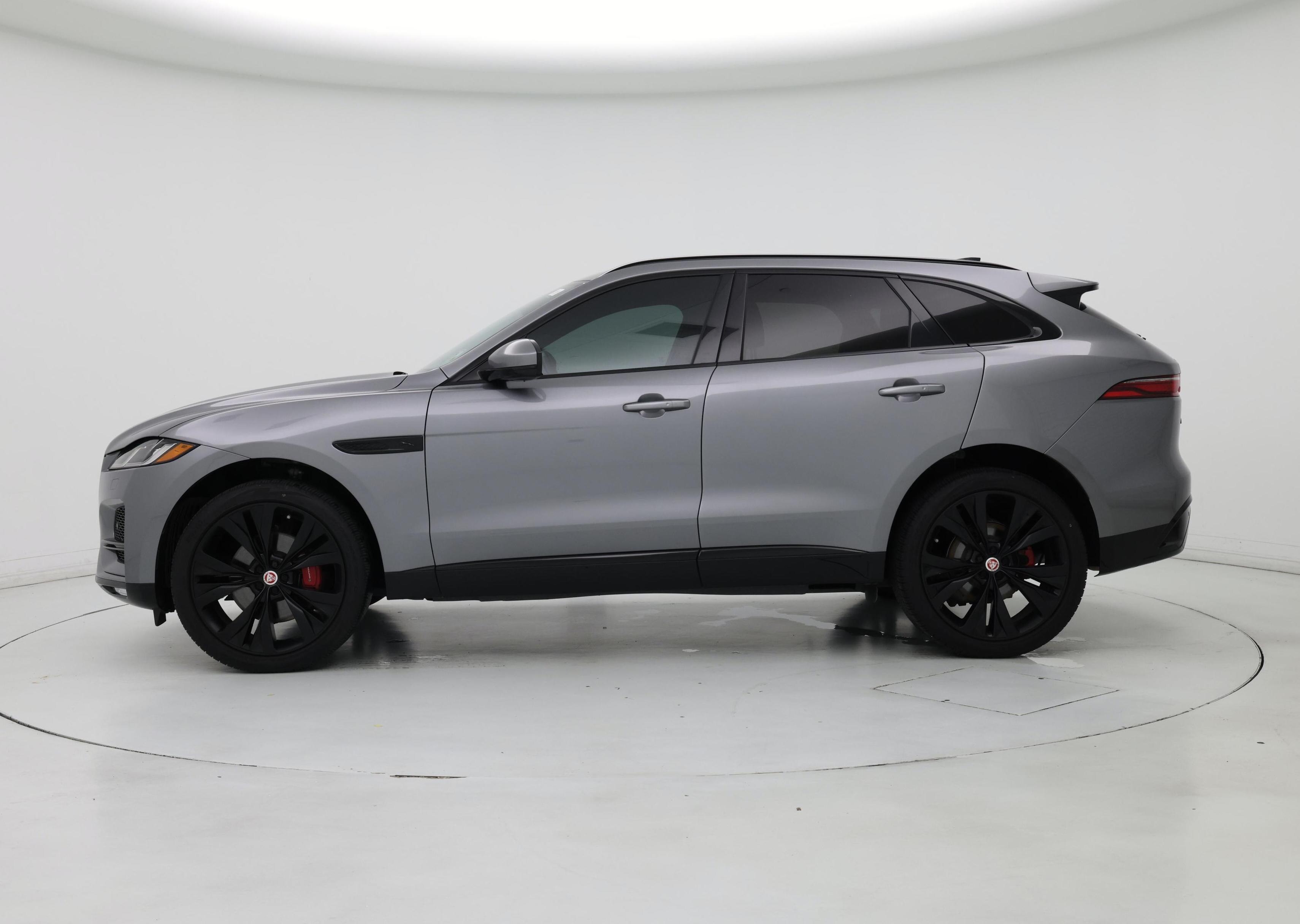 Thumbnail: 2022 Jaguar F-Pace - 3