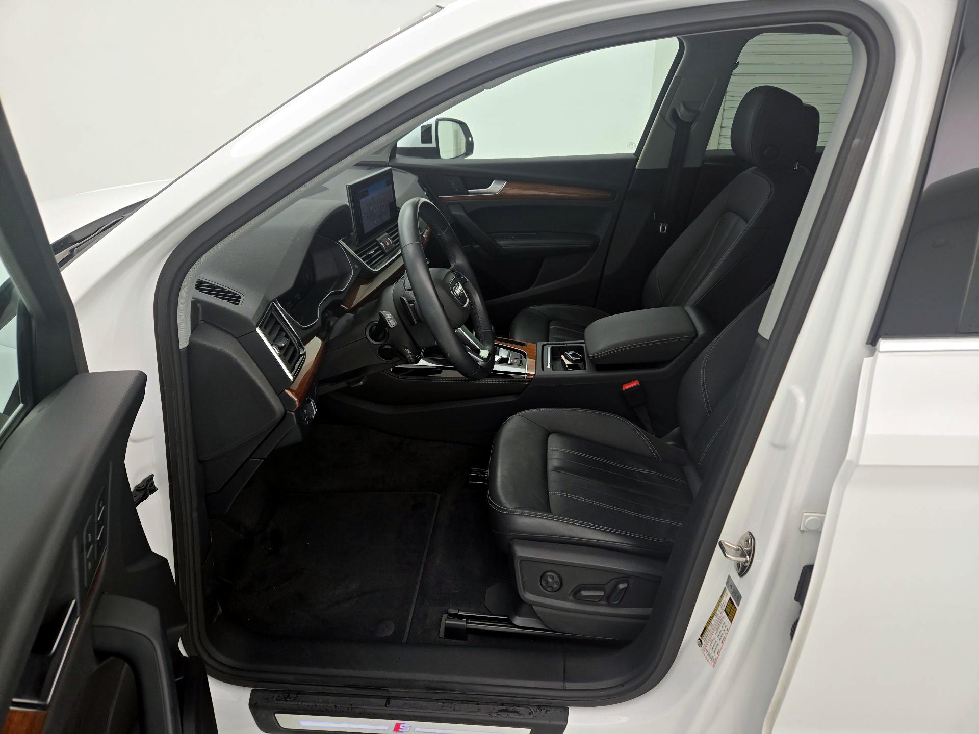 Thumbnail: 2022 Audi Q5 - 11