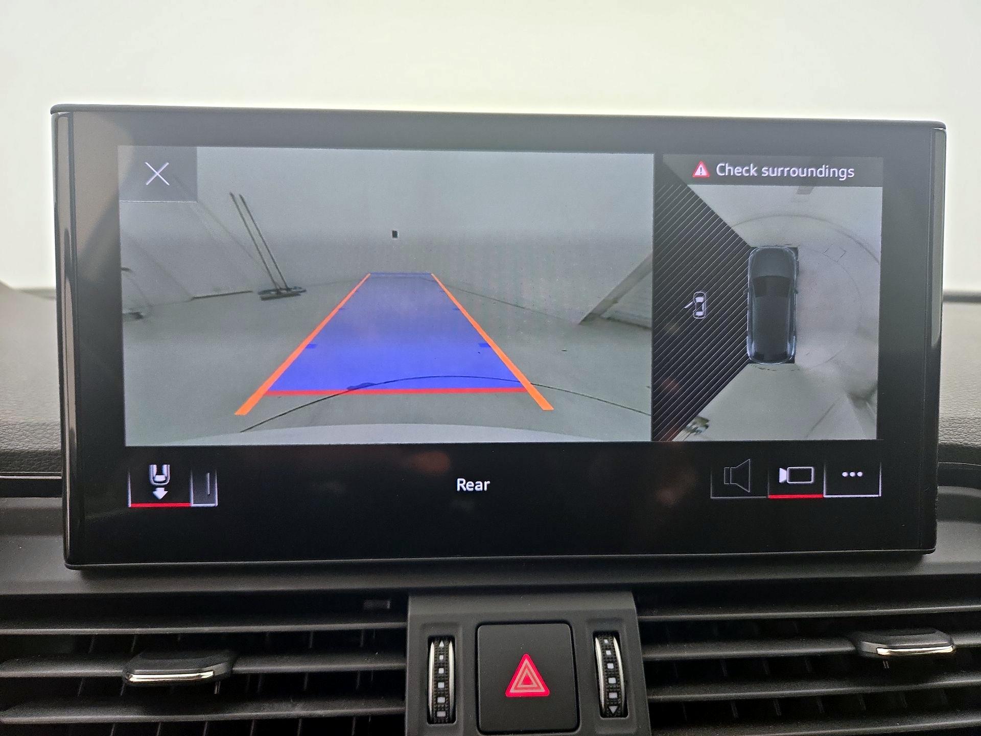 Thumbnail: 2022 Audi Q5 - 15