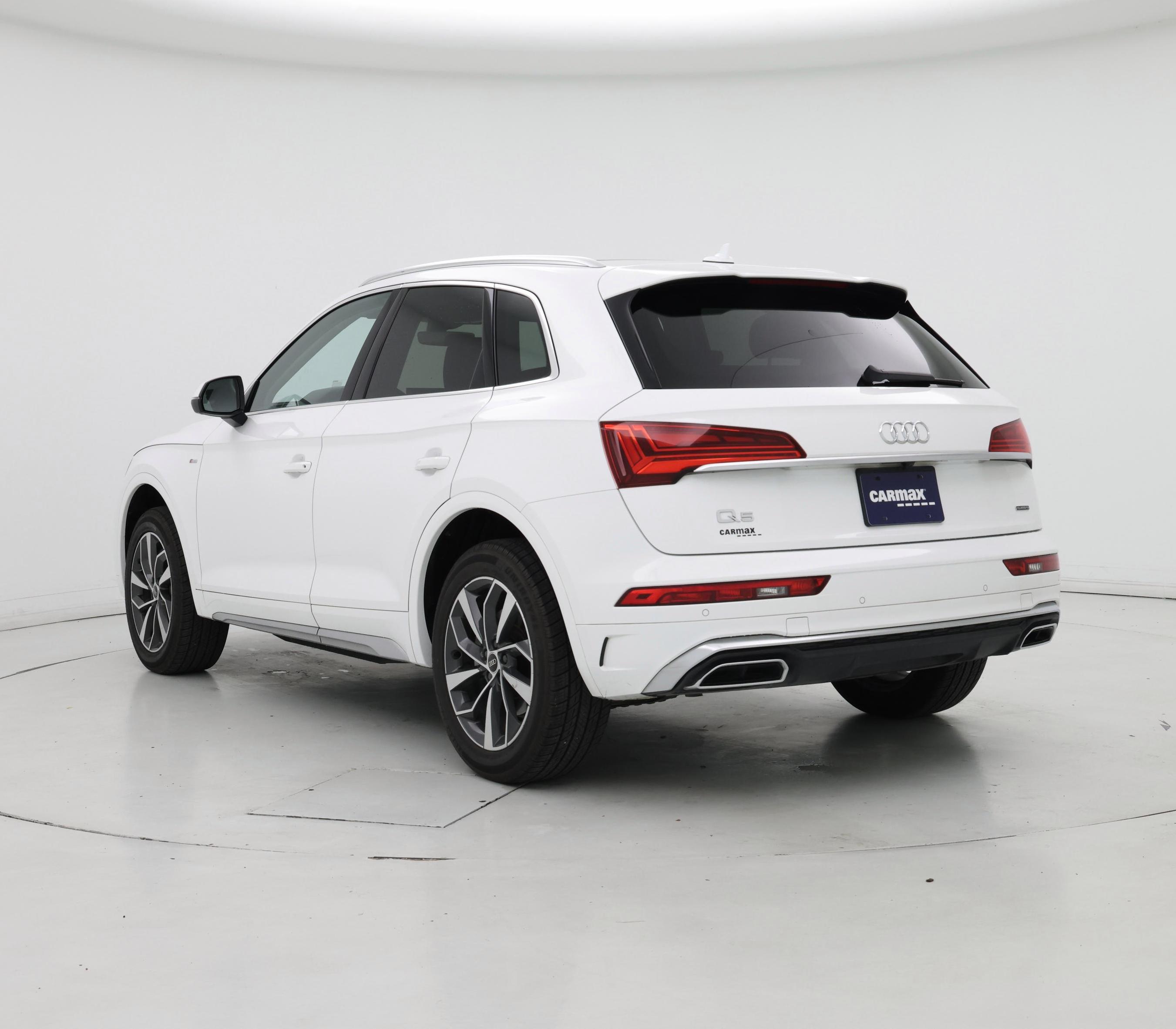 Thumbnail: 2022 Audi Q5 - 2