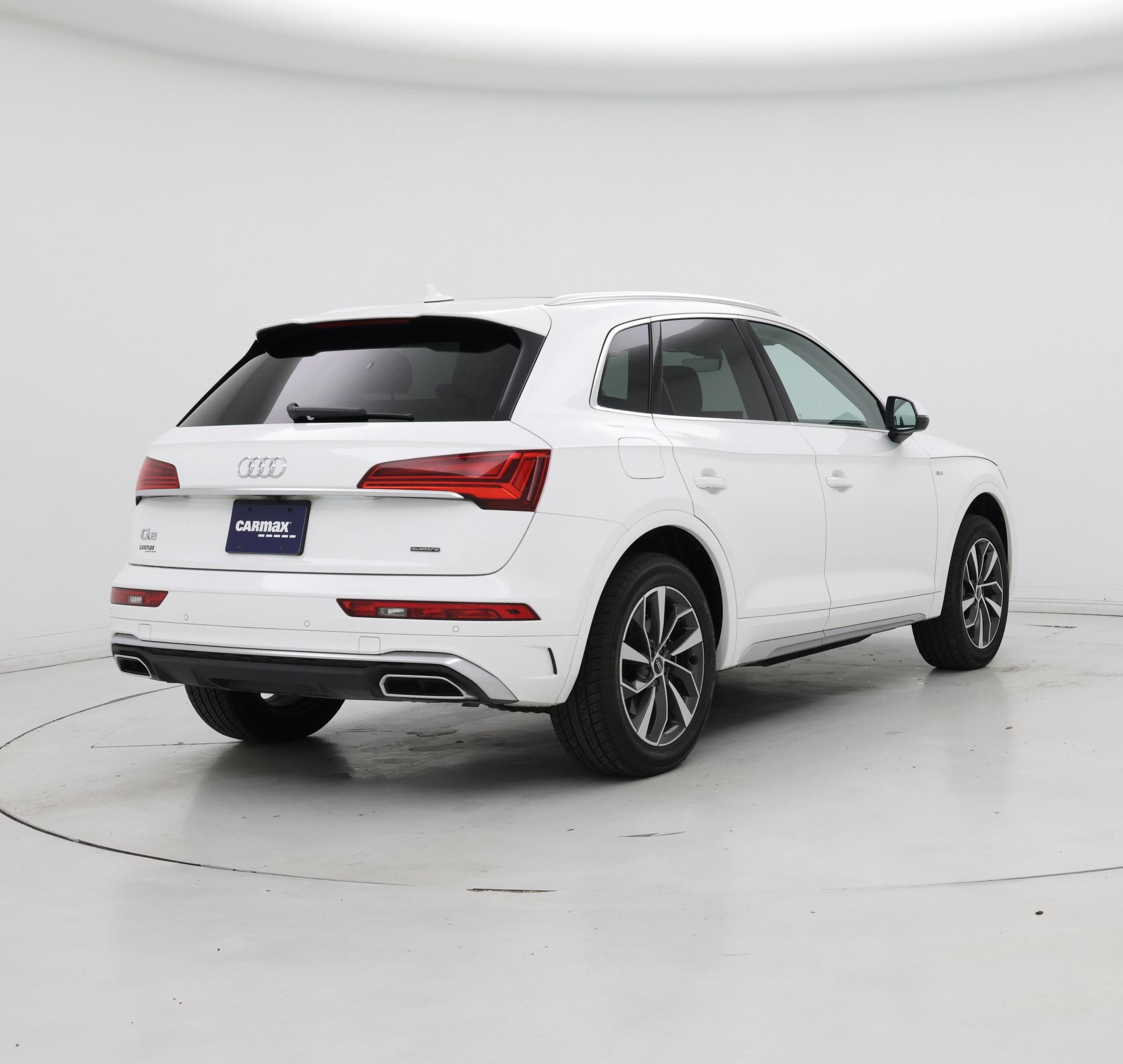 Thumbnail: 2022 Audi Q5 - 8