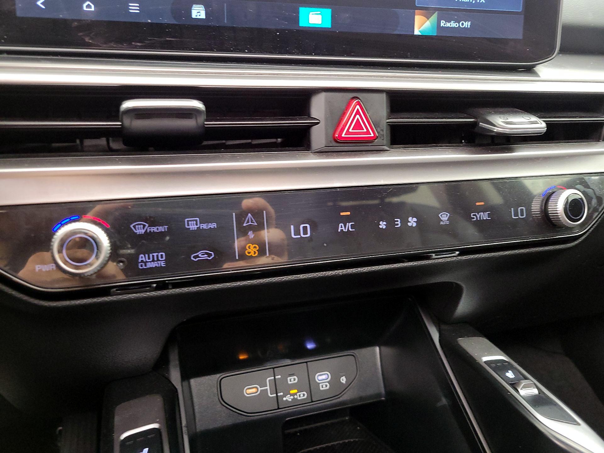 Thumbnail: 2025 Kia Sorento - 17