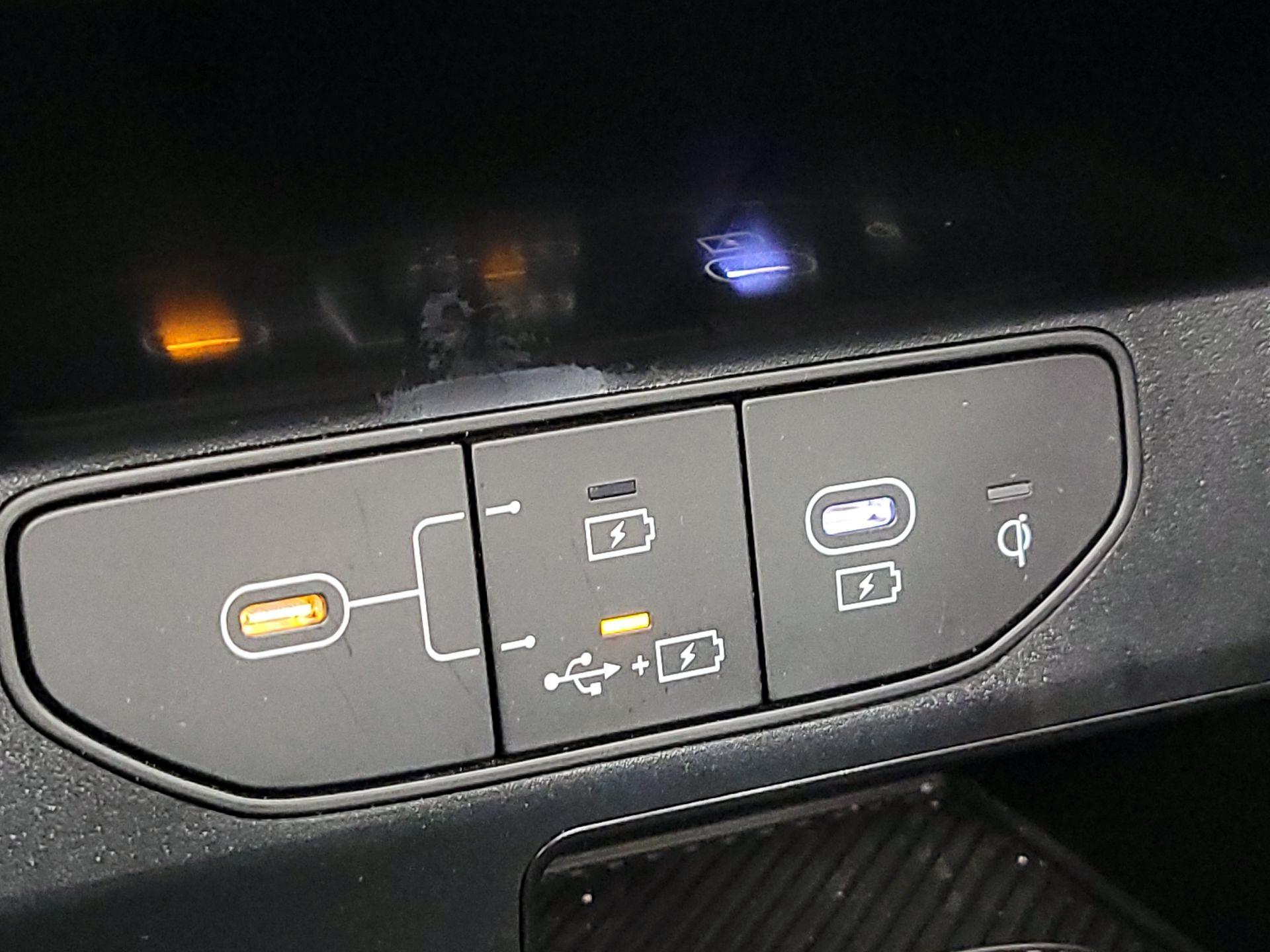 Thumbnail: 2025 Kia Sorento - 19