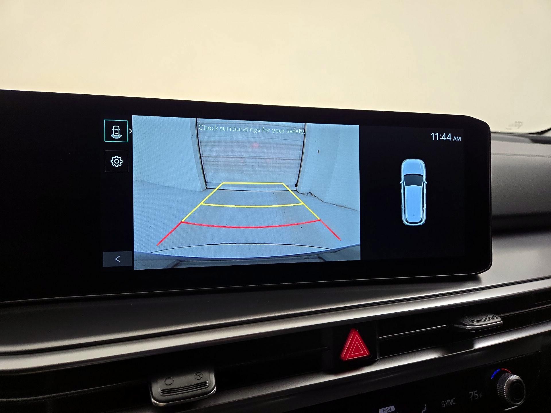 Thumbnail: 2025 Kia Sorento - 15