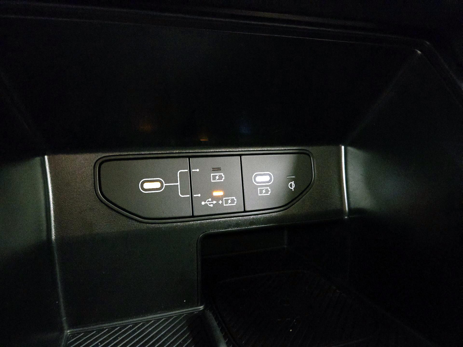 Thumbnail: 2025 Kia Sorento - 19