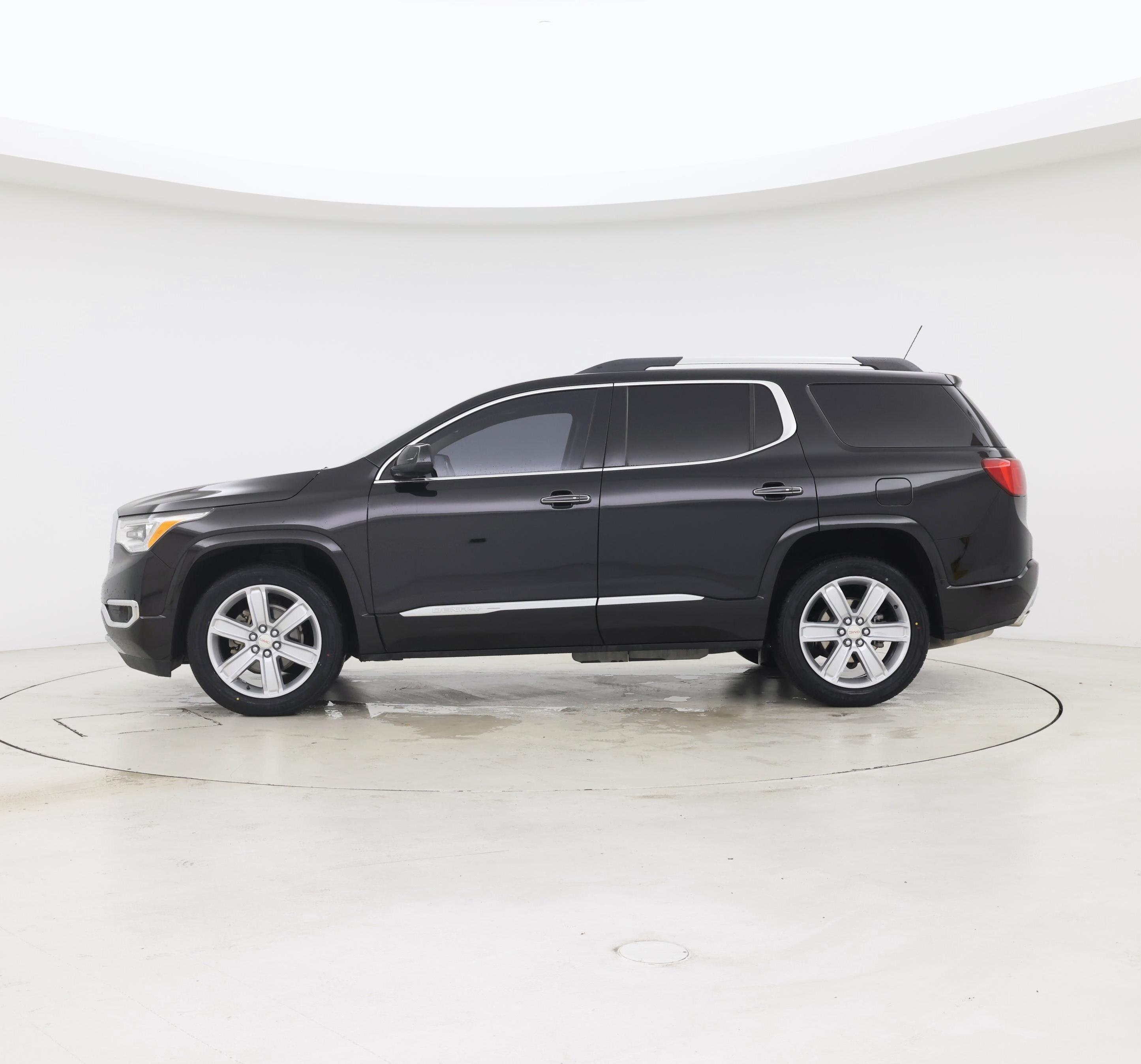 Thumbnail: 2019 GMC Acadia - 3