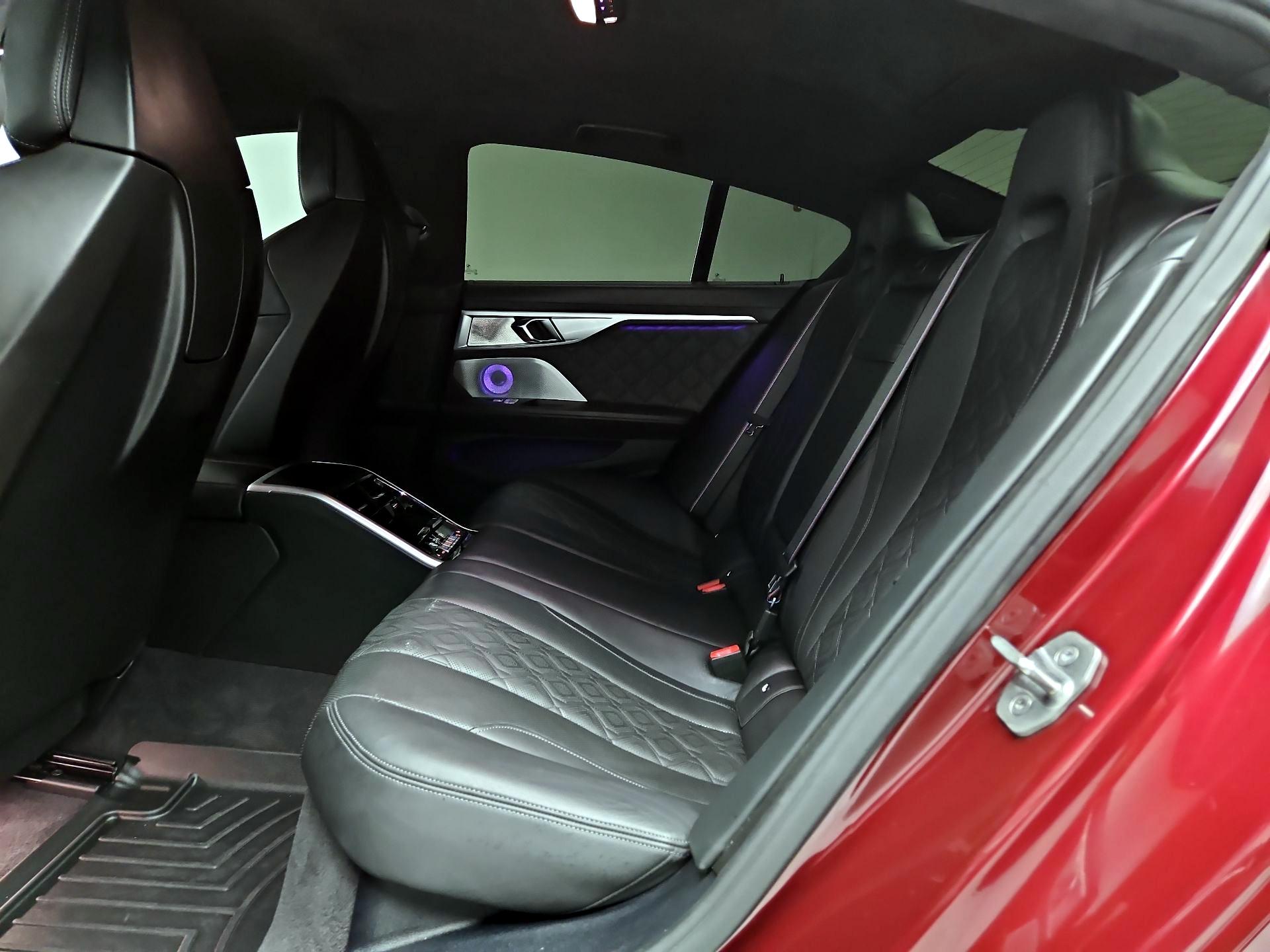 Thumbnail: 2020 BMW M8 - 20