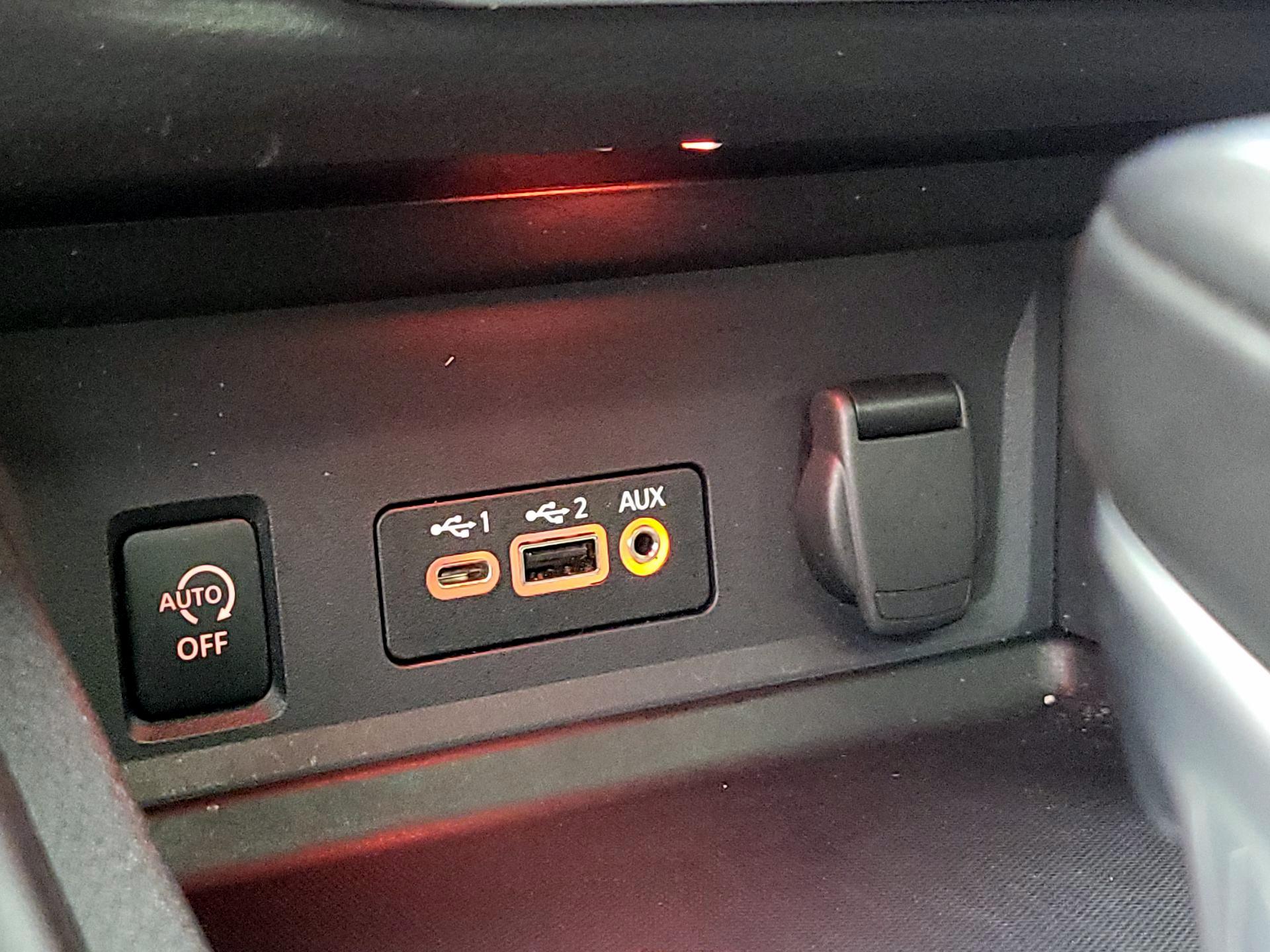 Thumbnail: 2024 Nissan Sentra - 18