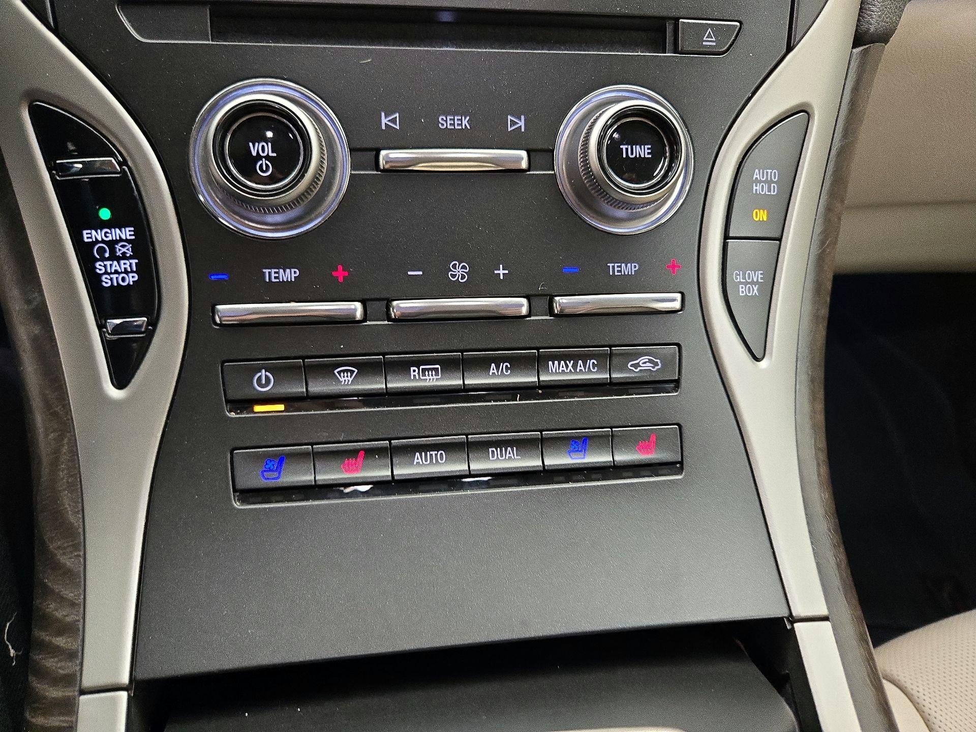 Thumbnail: 2019 Lincoln Nautilus - 17