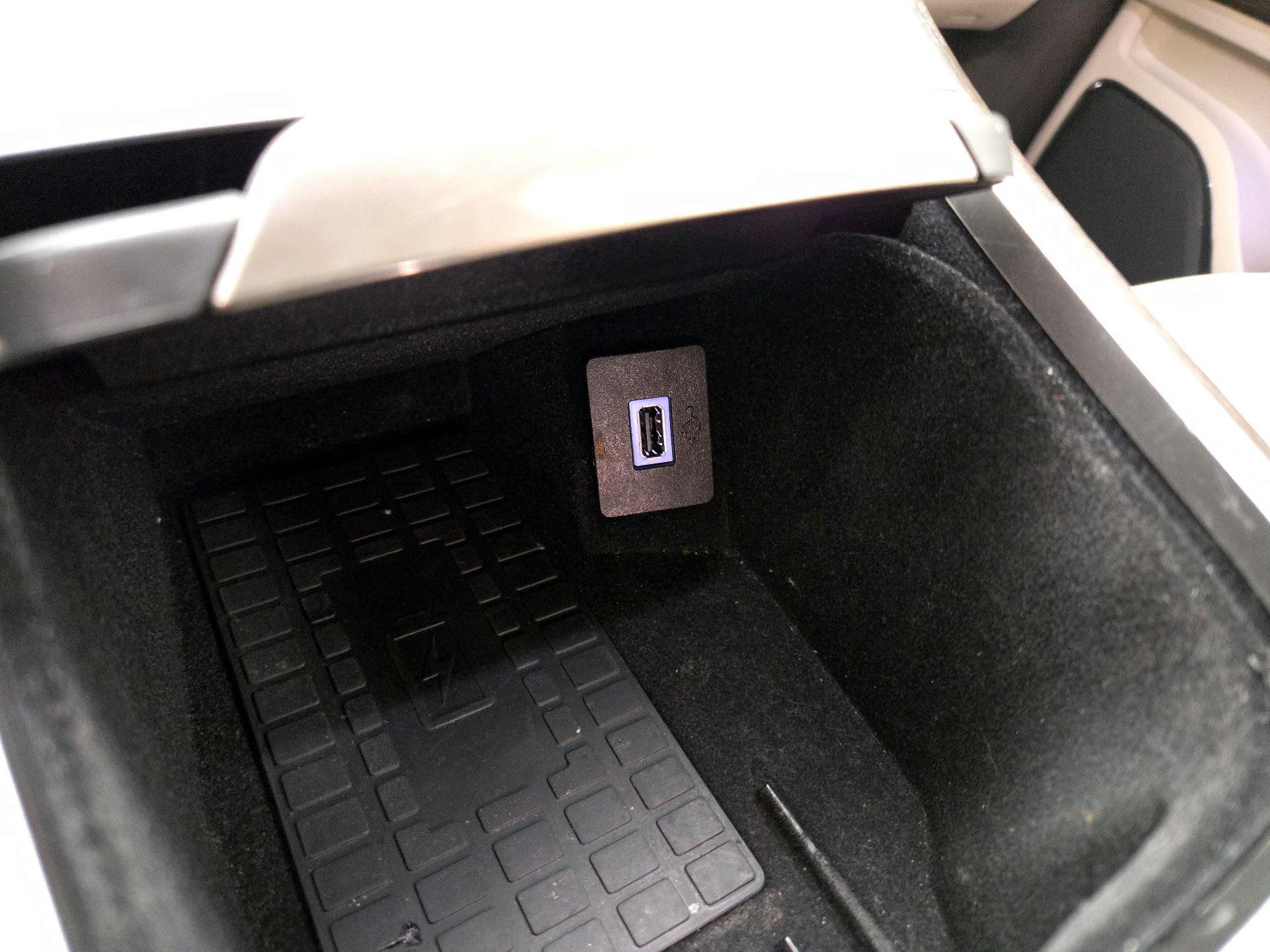 Thumbnail: 2019 Lincoln Nautilus - 19