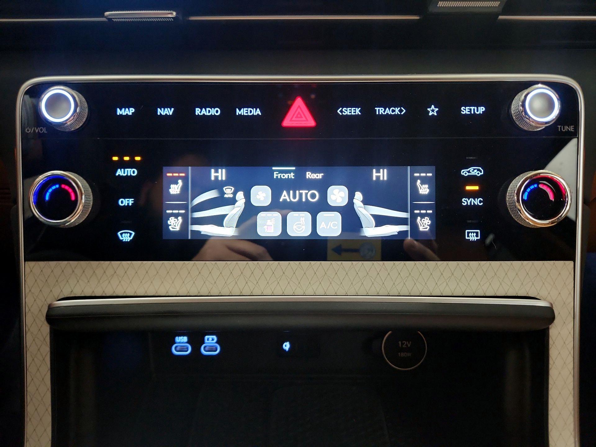 Thumbnail: 2025 Genesis GV80 - 14