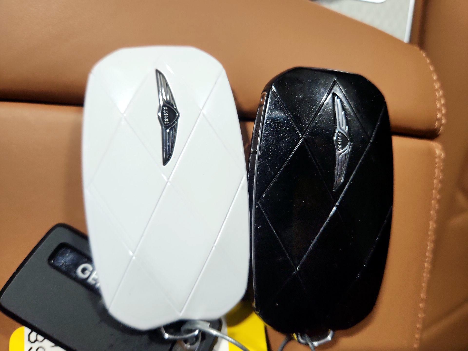 Thumbnail: 2025 Genesis GV80 - 18