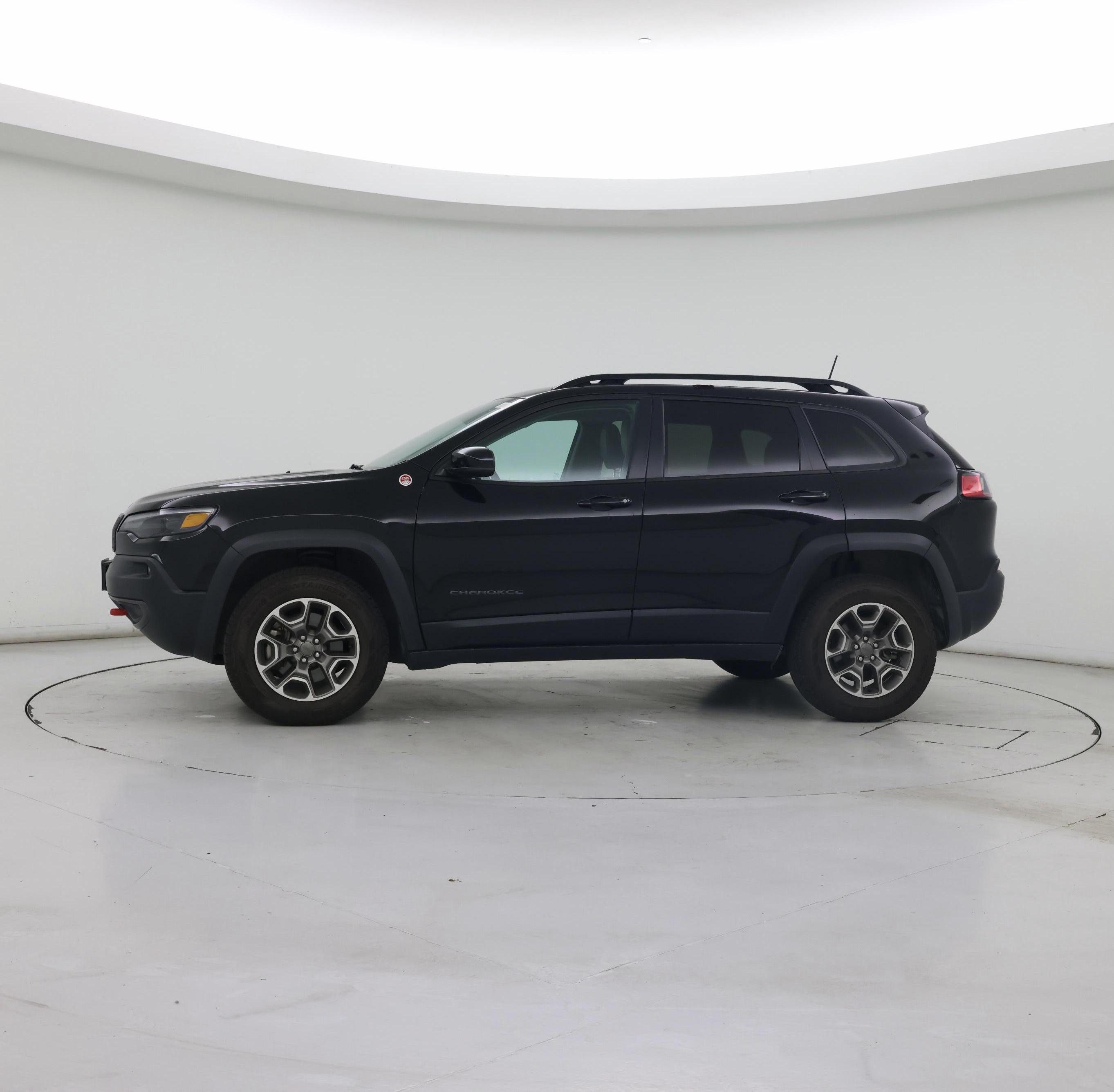 Thumbnail: 2022 Jeep Cherokee - 3