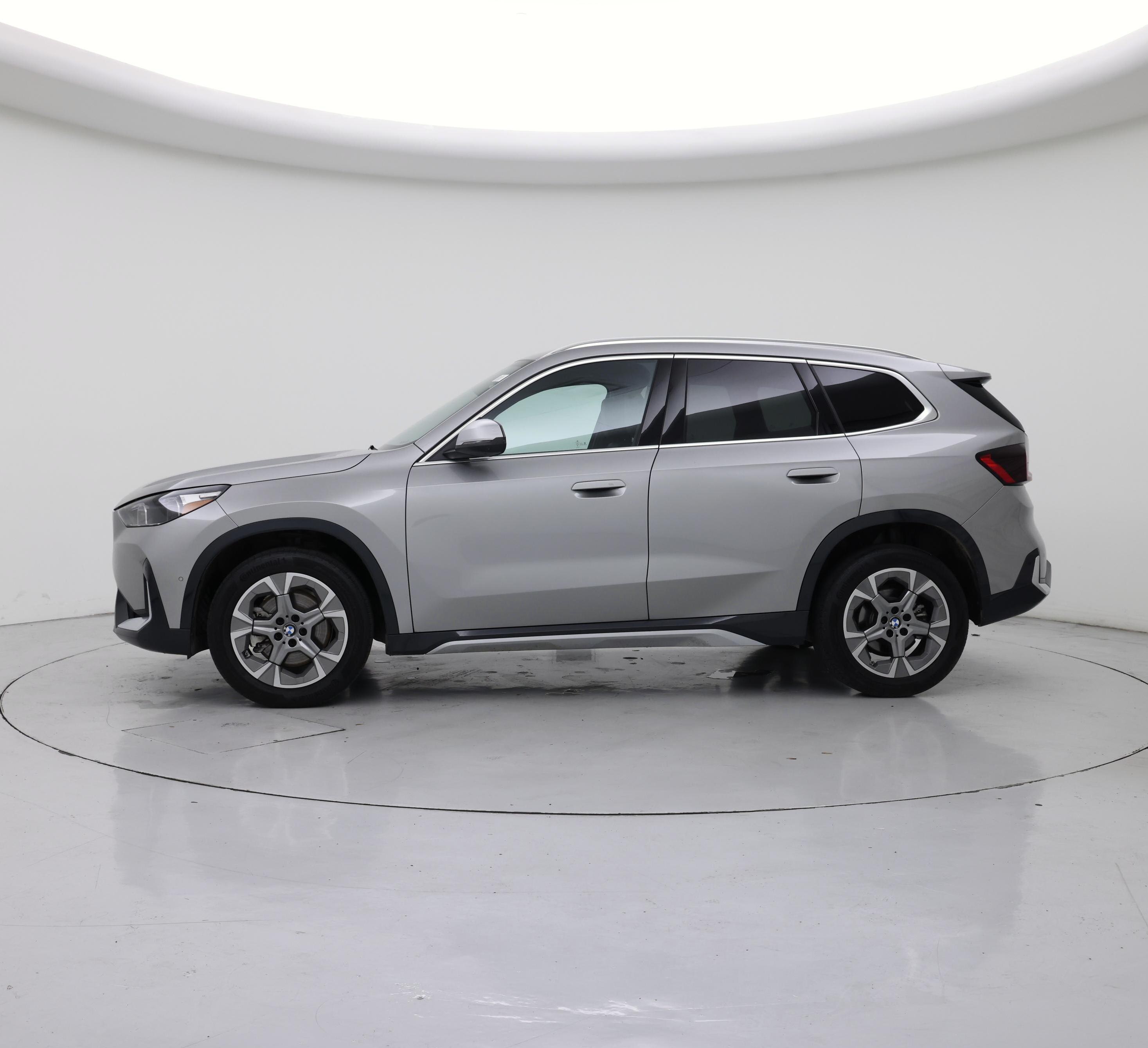 Thumbnail: 2024 BMW X1 - 3