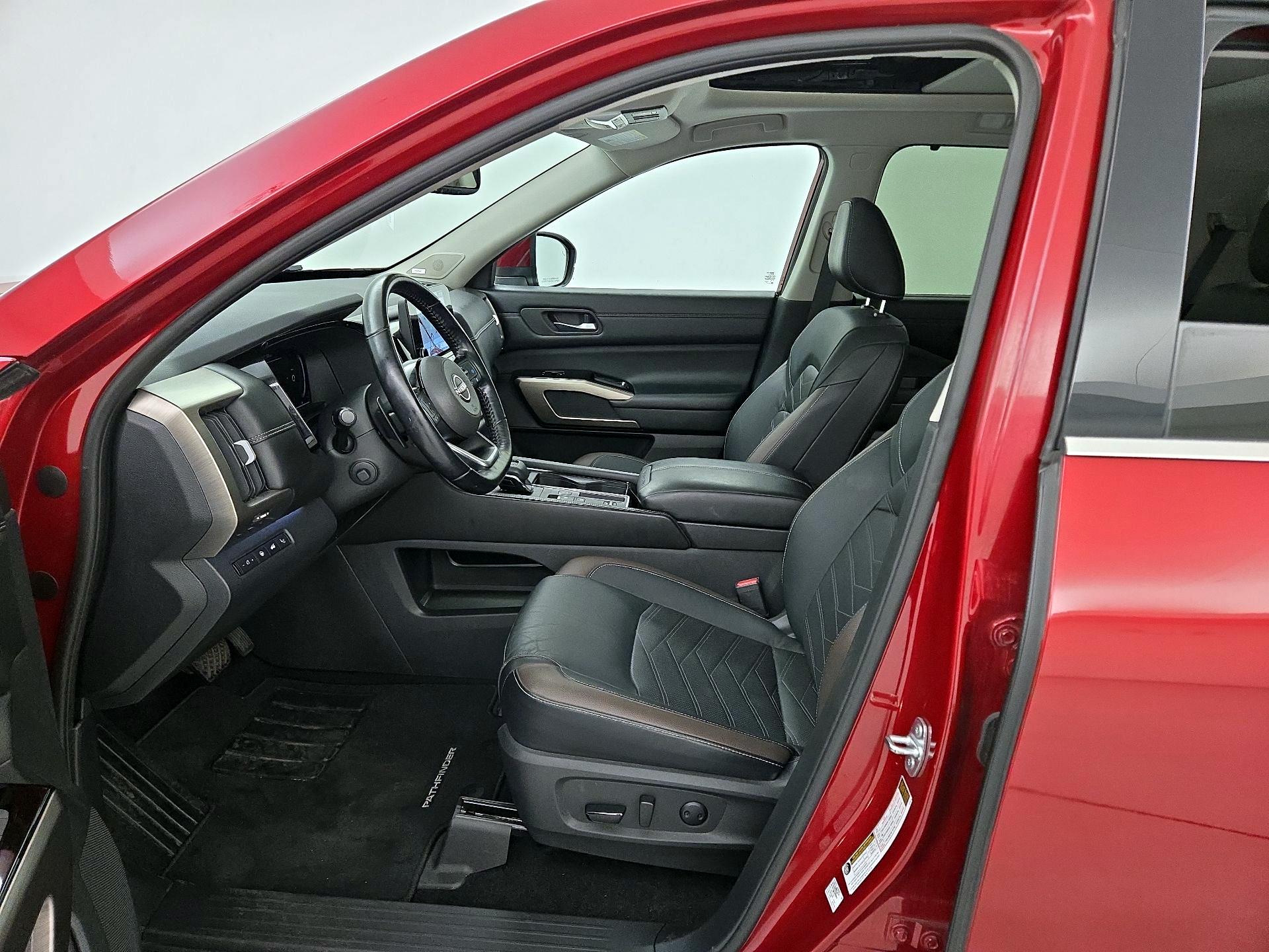 Thumbnail: 2022 Nissan Pathfinder - 11