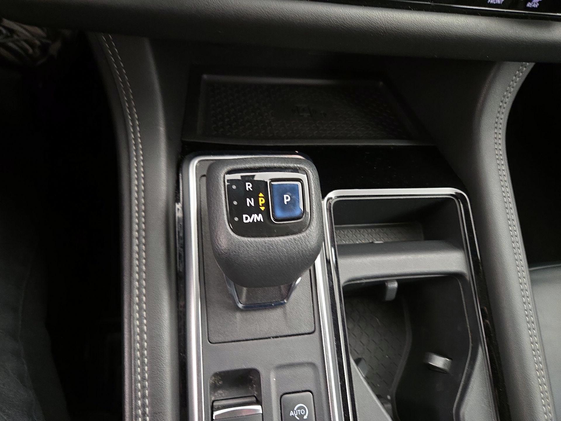 Thumbnail: 2022 Nissan Pathfinder - 18