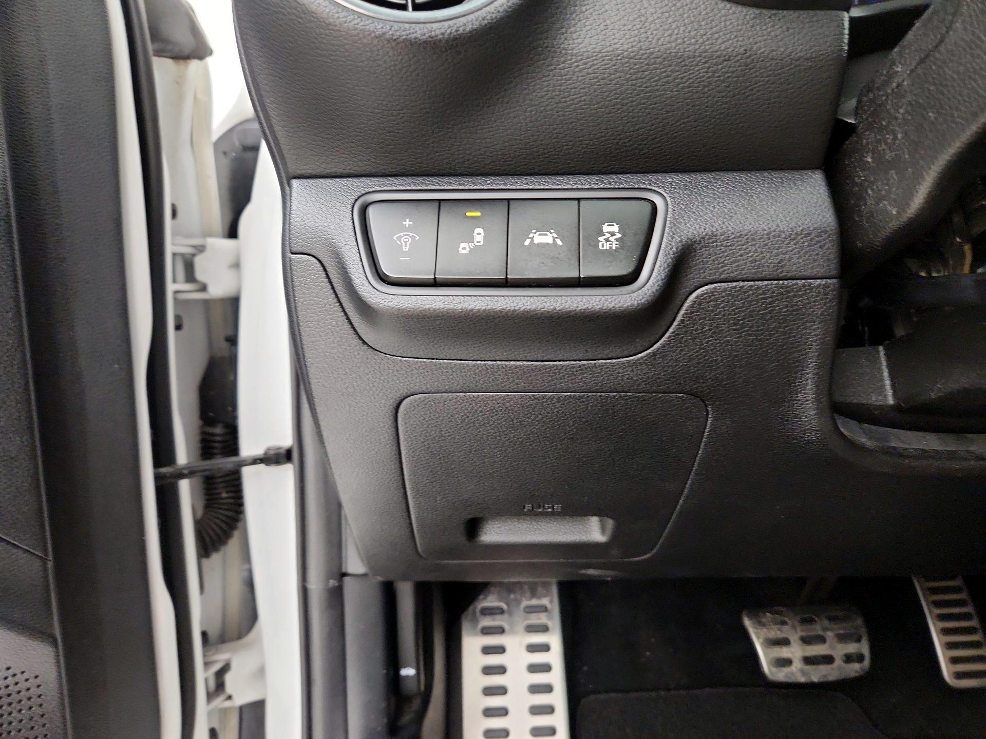 Thumbnail: 2020 Kia Forte - 13