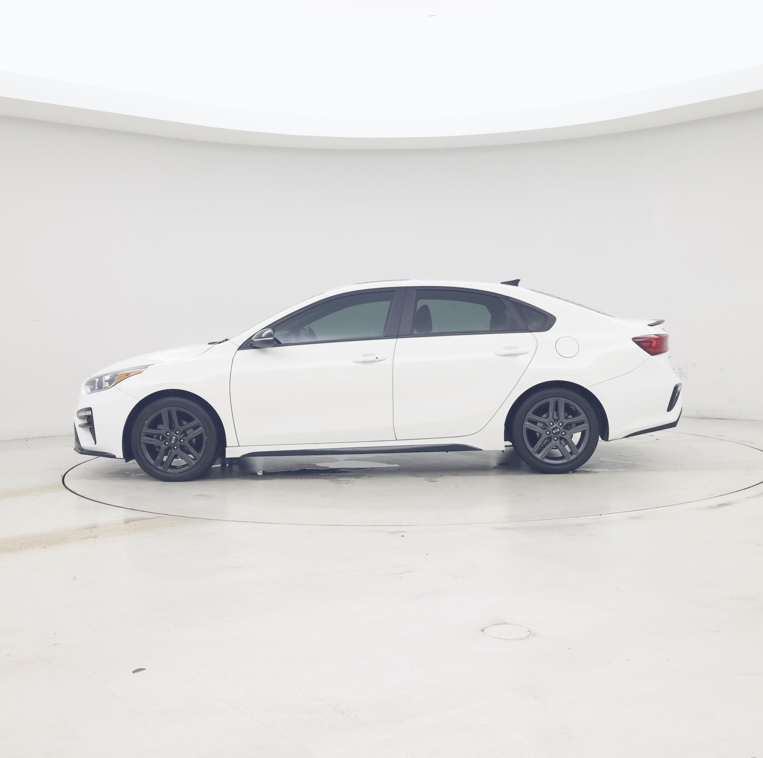 Thumbnail: 2020 Kia Forte - 3