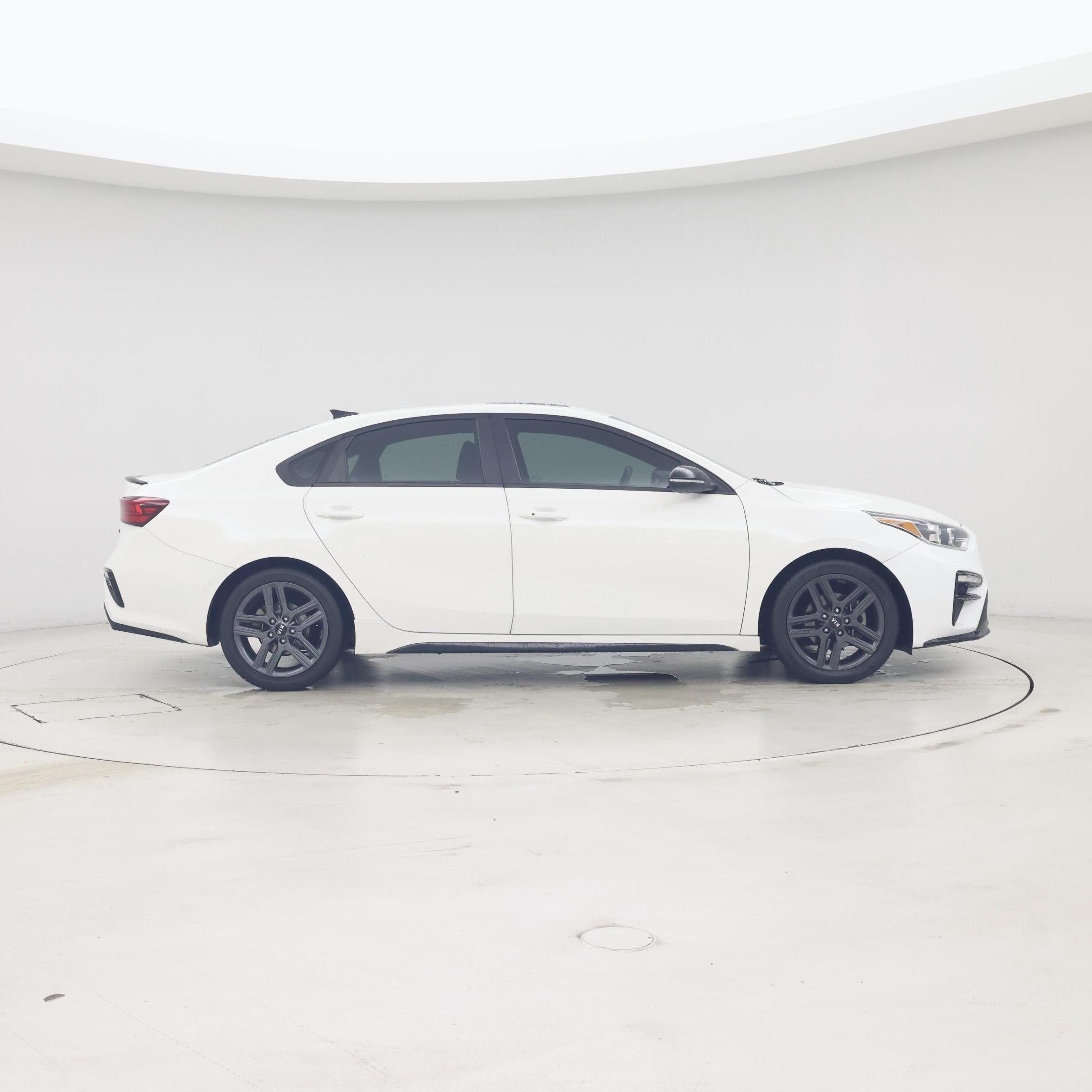 Thumbnail: 2020 Kia Forte - 7