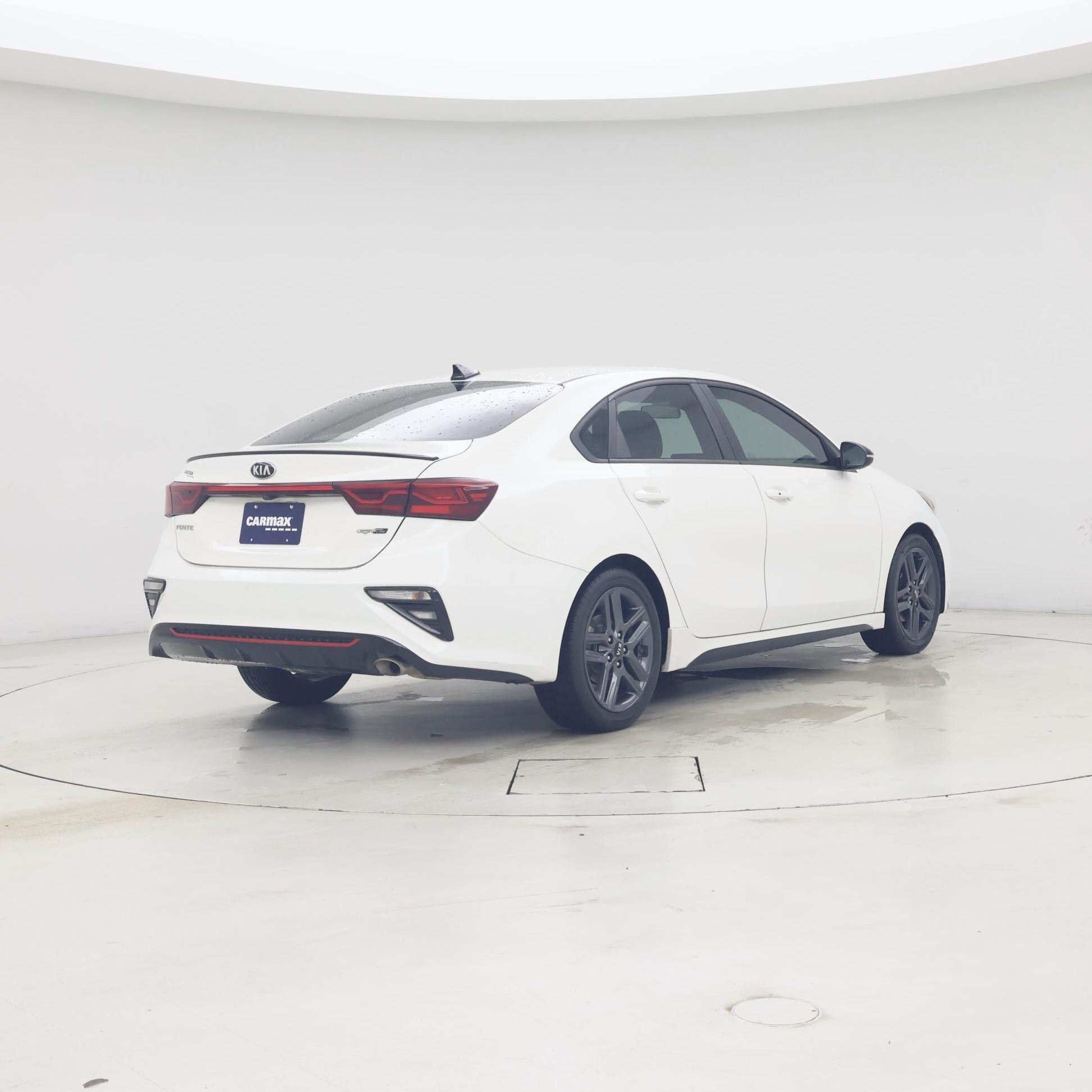 Thumbnail: 2020 Kia Forte - 8