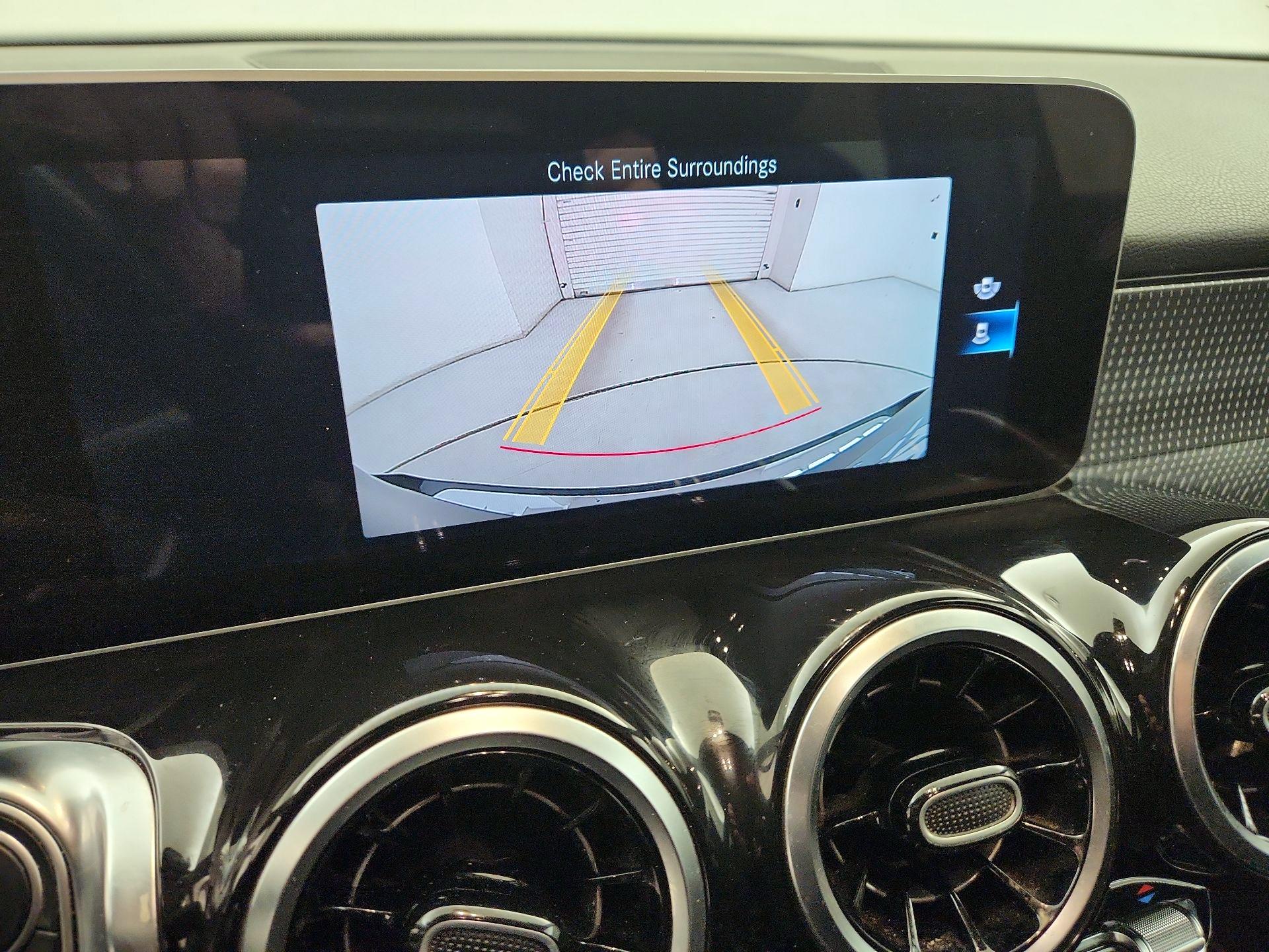 Thumbnail: 2020 Mercedes-Benz GLB - 14