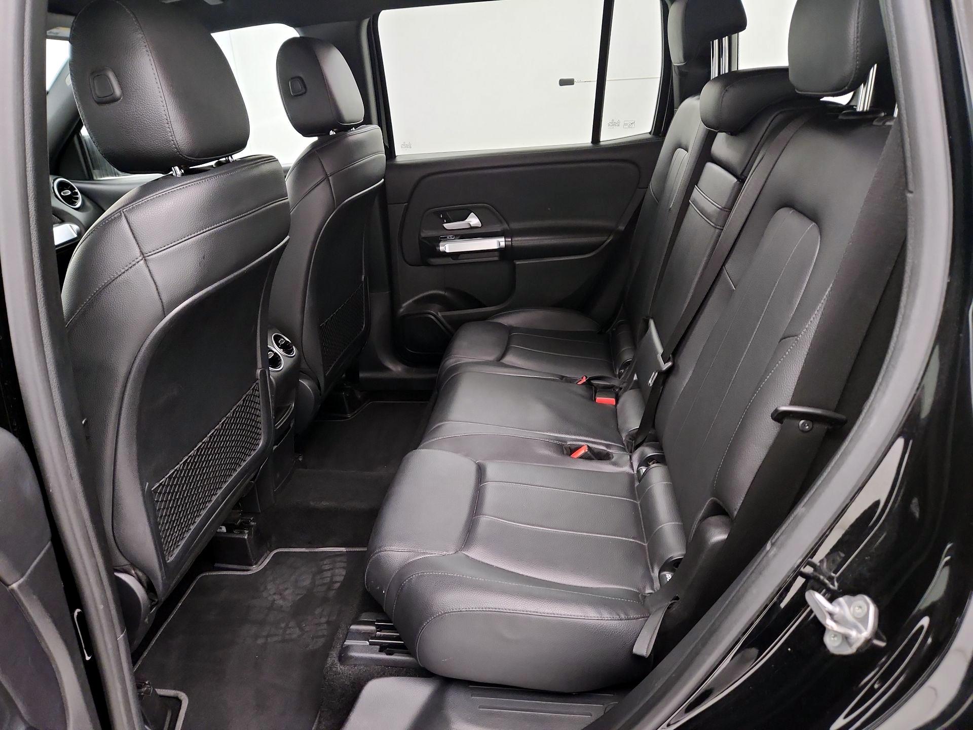 Thumbnail: 2020 Mercedes-Benz GLB - 19