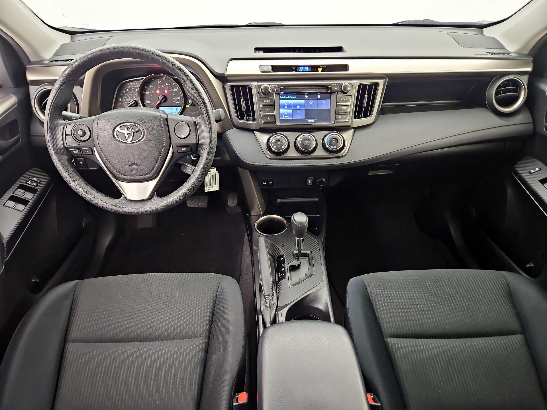 Thumbnail: 2015 Toyota RAV4 - 9