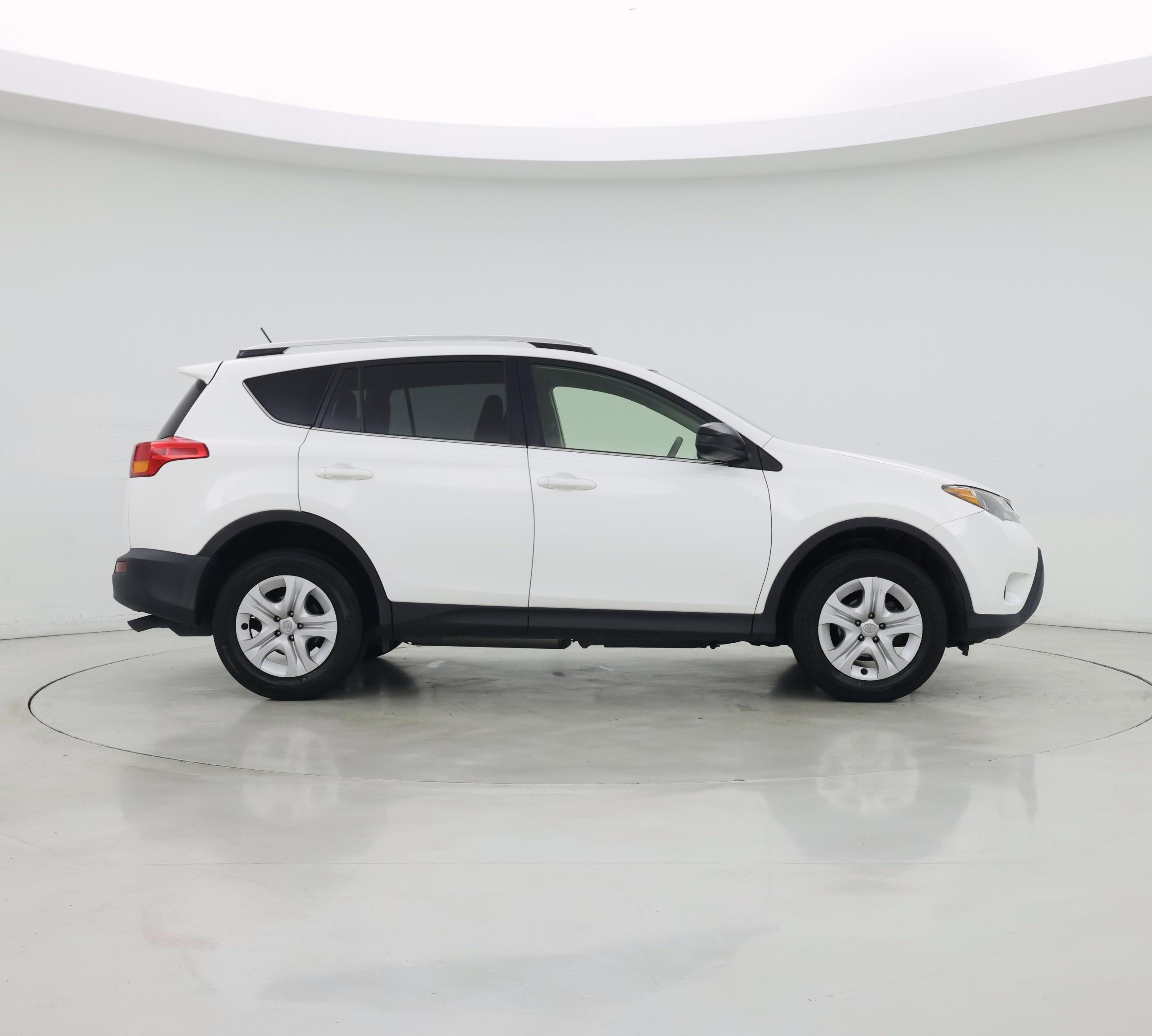 Thumbnail: 2015 Toyota RAV4 - 7