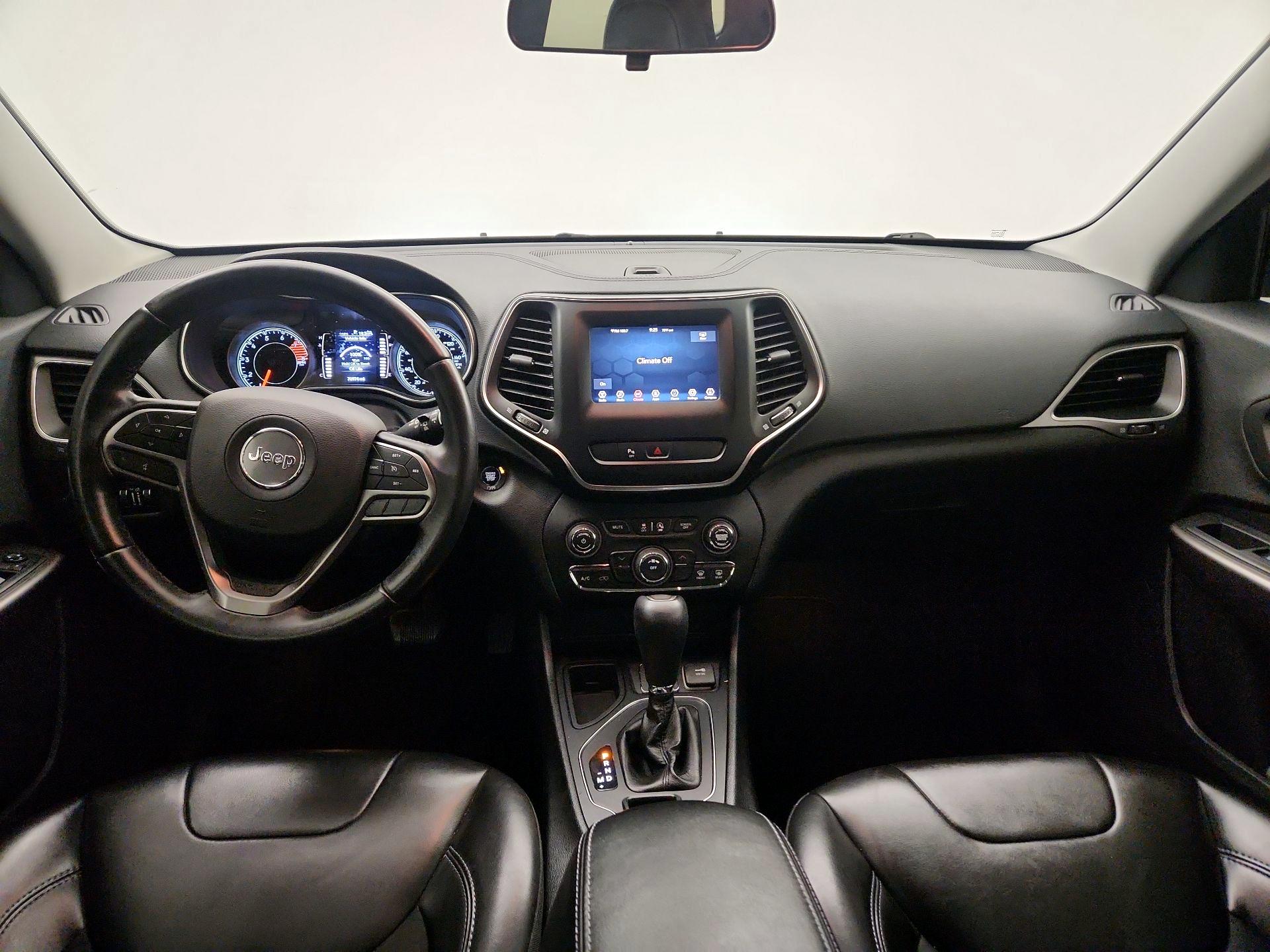 Thumbnail: 2019 Jeep Cherokee - 9