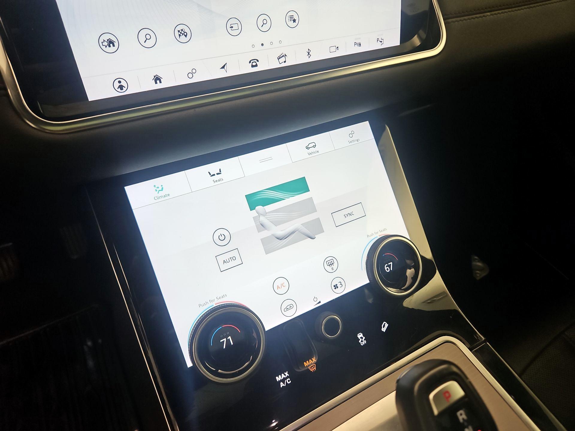 Thumbnail: 2020 Land Rover Range Rover Evoque - 14