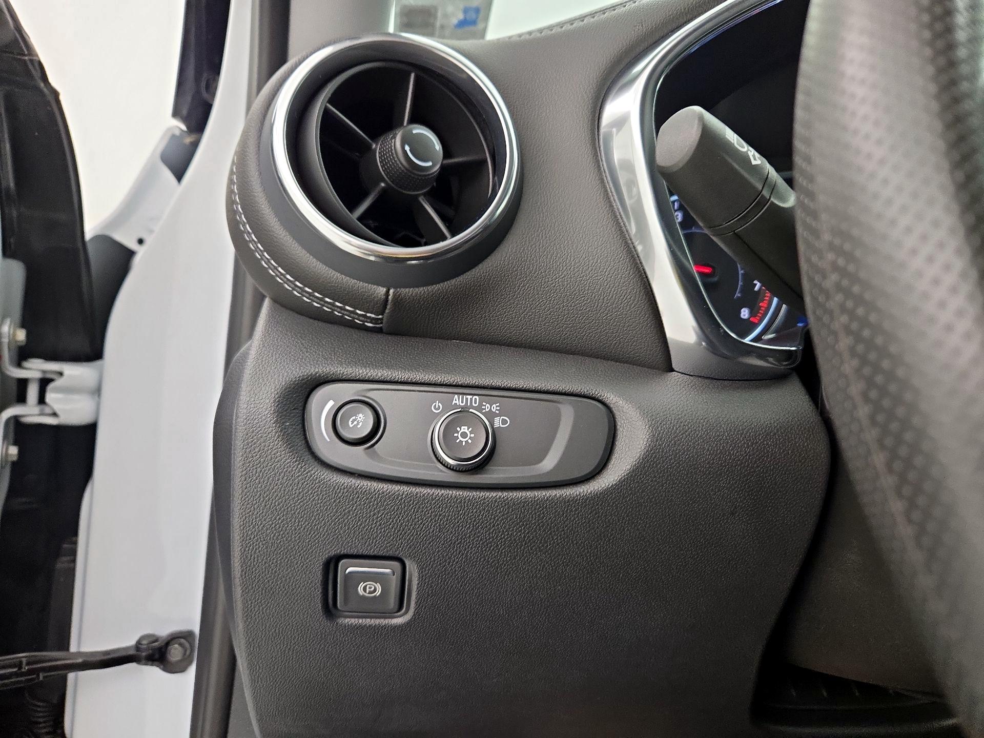 Thumbnail: 2025 Chevrolet Blazer - 13