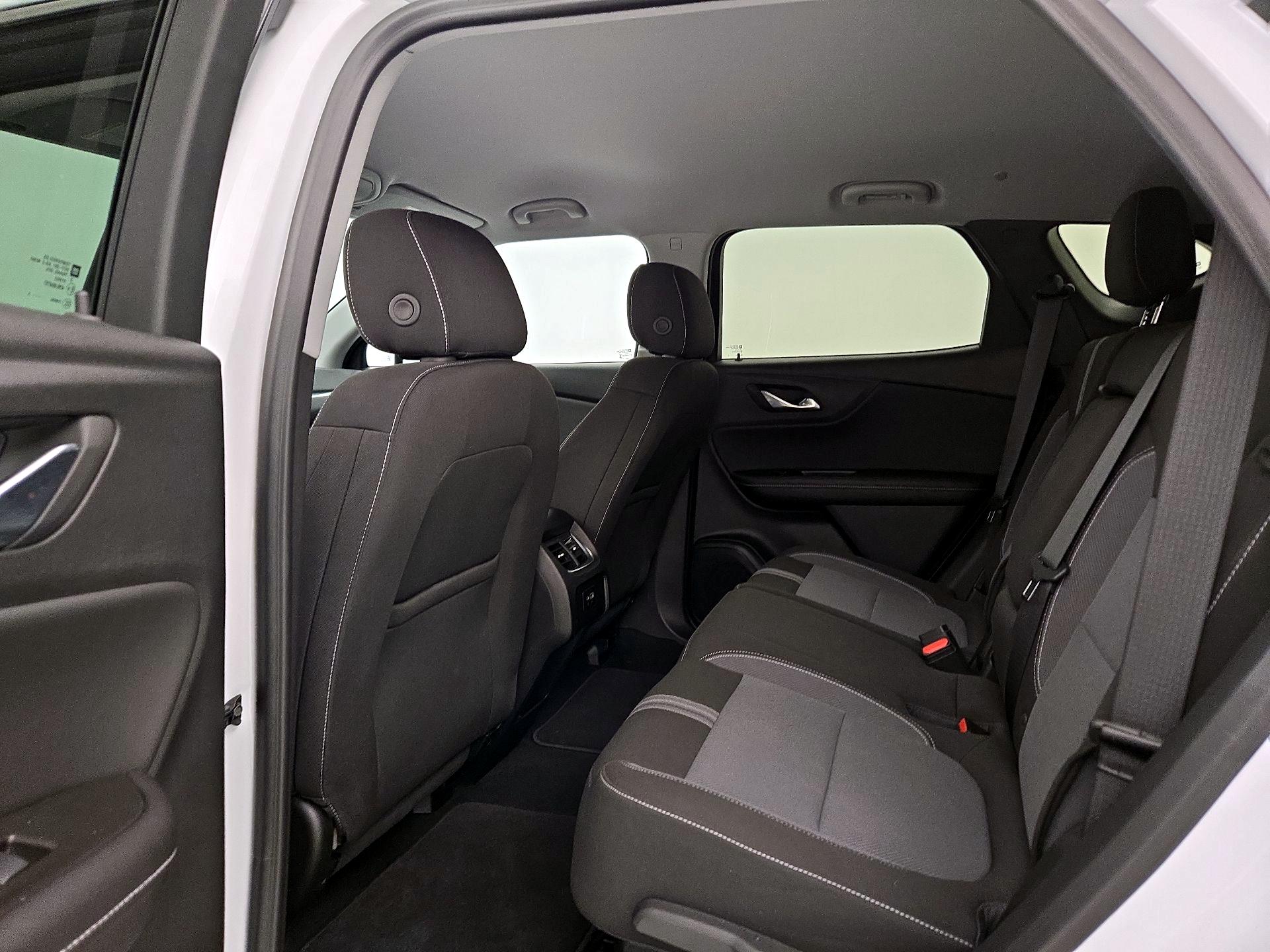 Thumbnail: 2025 Chevrolet Blazer - 19